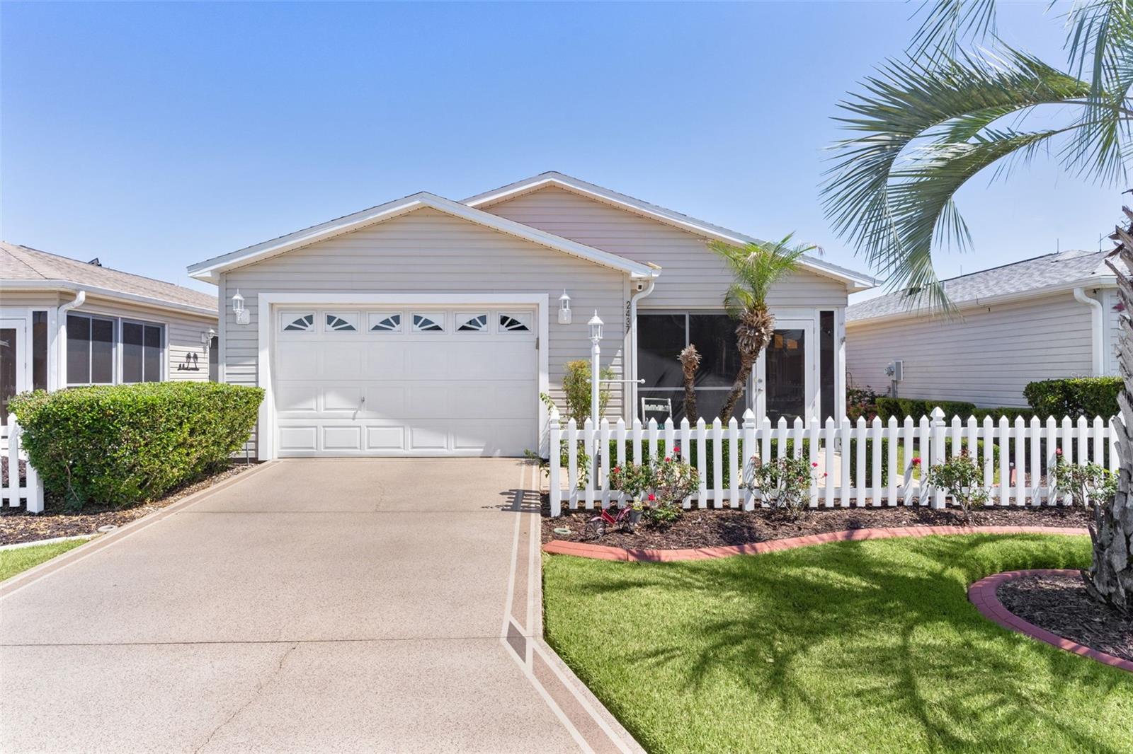 2437 SOUTHERN OAK ST, THE VILLAGES, FL, 32162