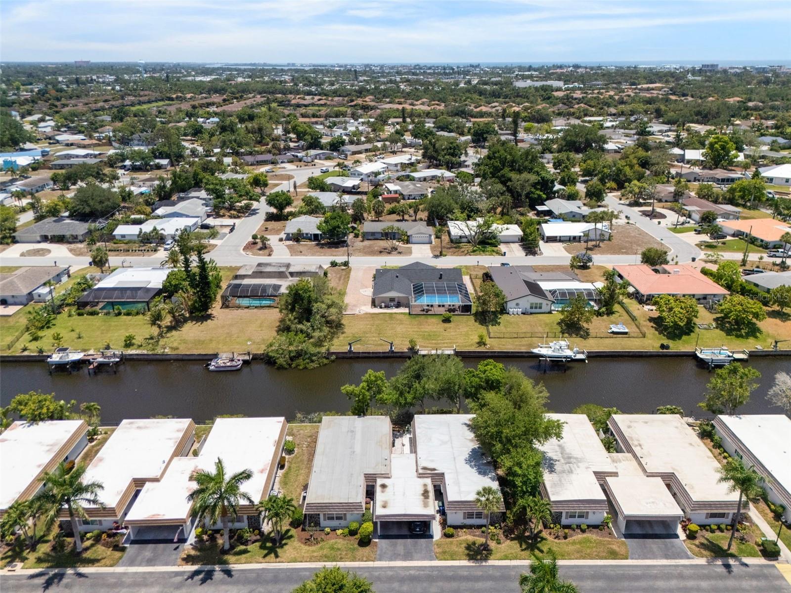 2330 RIVERBLUFF PKWY #V245, SARASOTA, FL, 34231