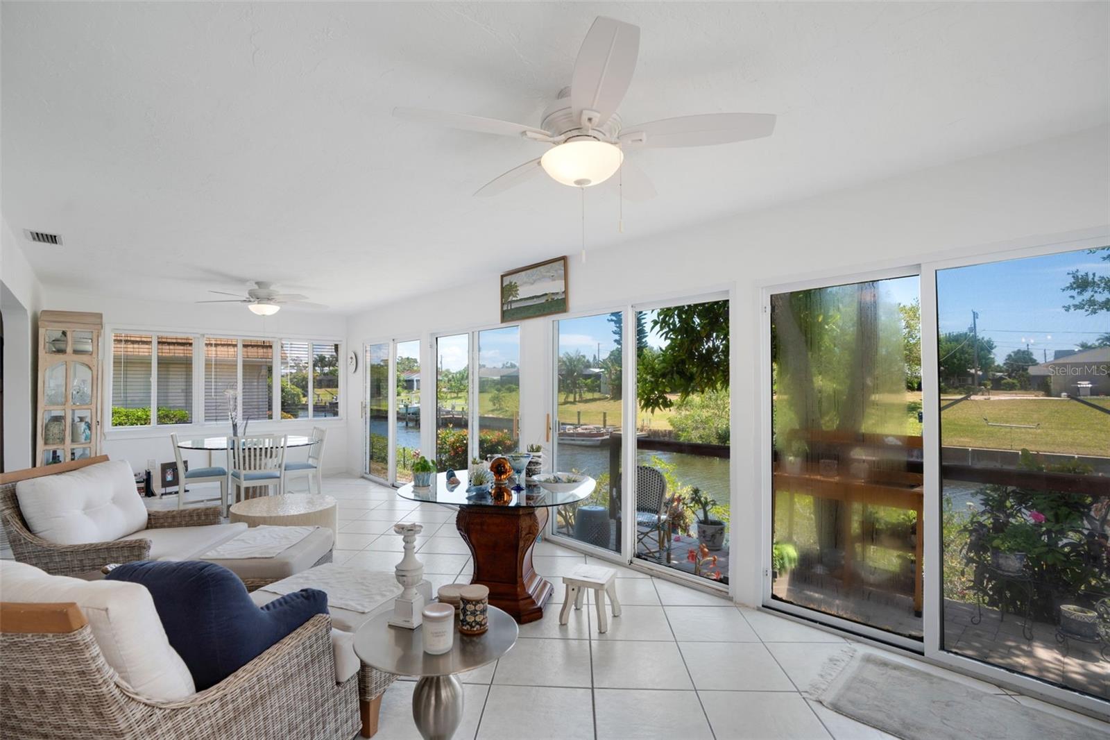 2330 RIVERBLUFF PKWY #V245, SARASOTA, FL, 34231