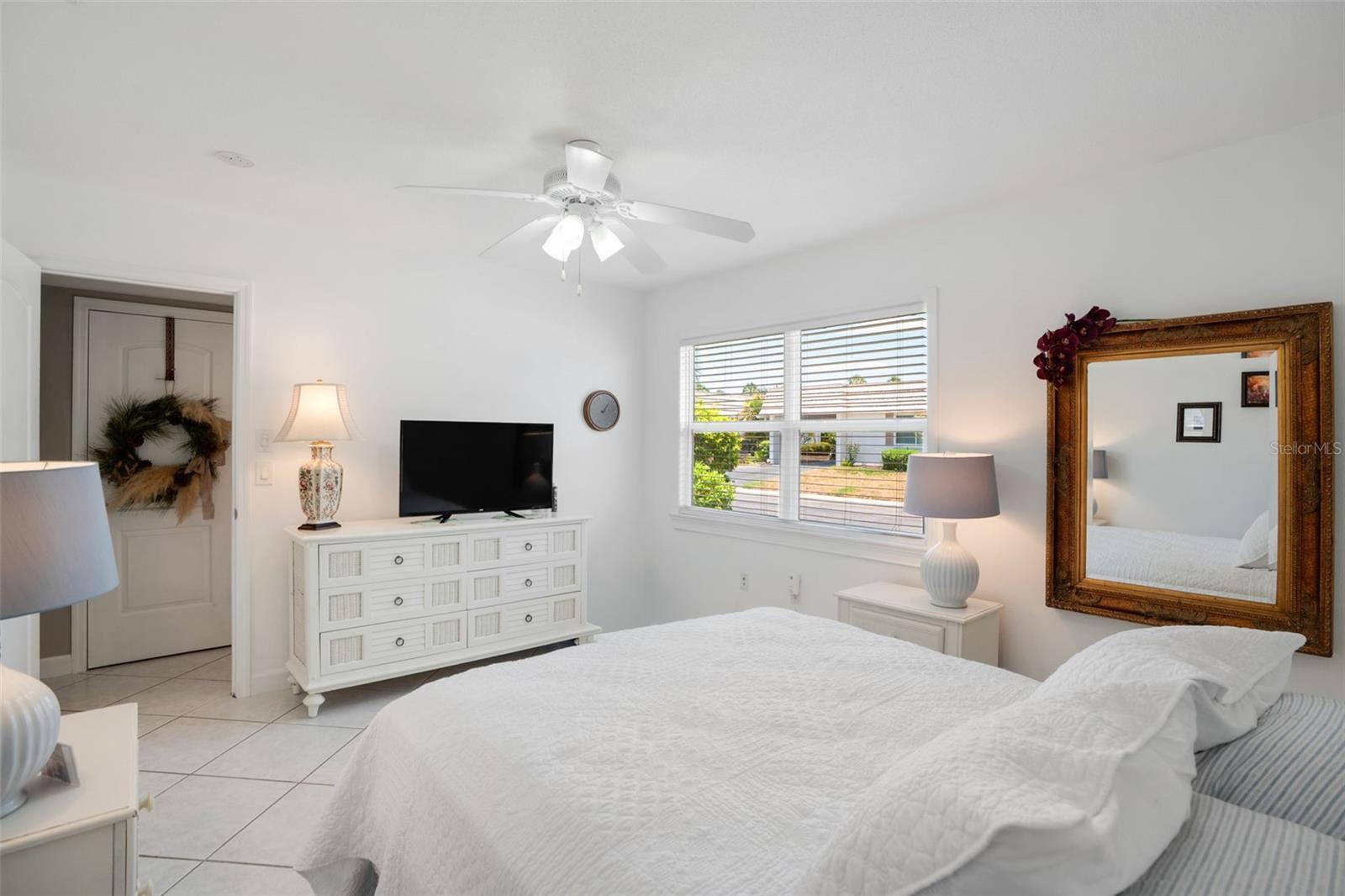 2330 RIVERBLUFF PKWY #V245, SARASOTA, FL, 34231