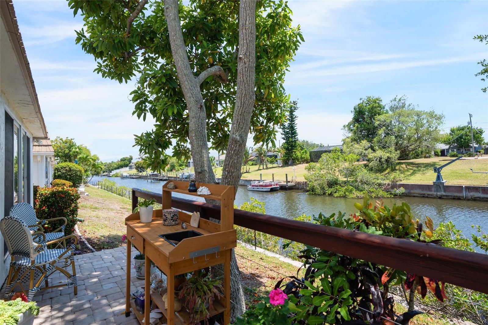 2330 RIVERBLUFF PKWY #V245, SARASOTA, FL, 34231