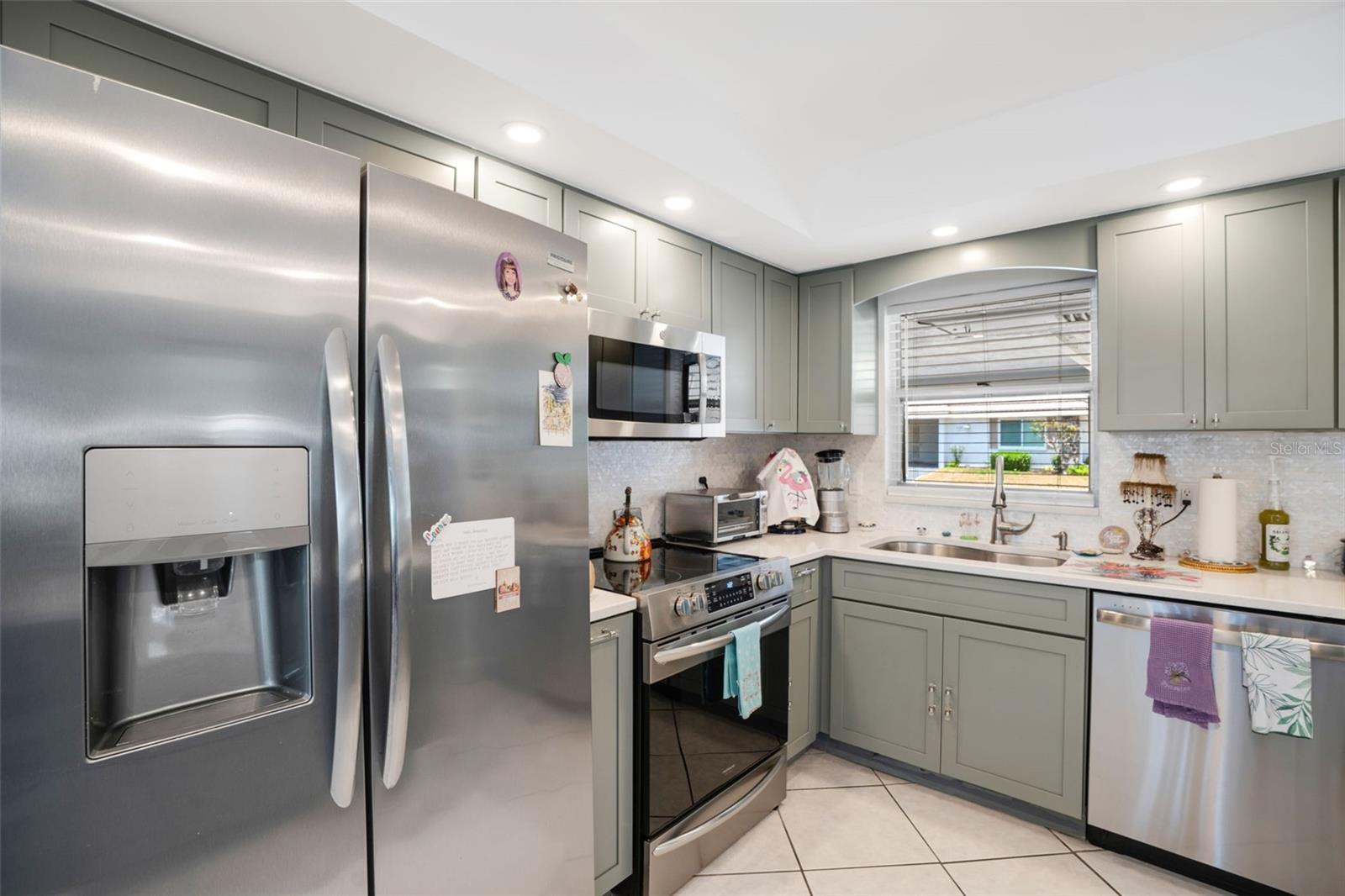 2330 RIVERBLUFF PKWY #V245, SARASOTA, FL, 34231