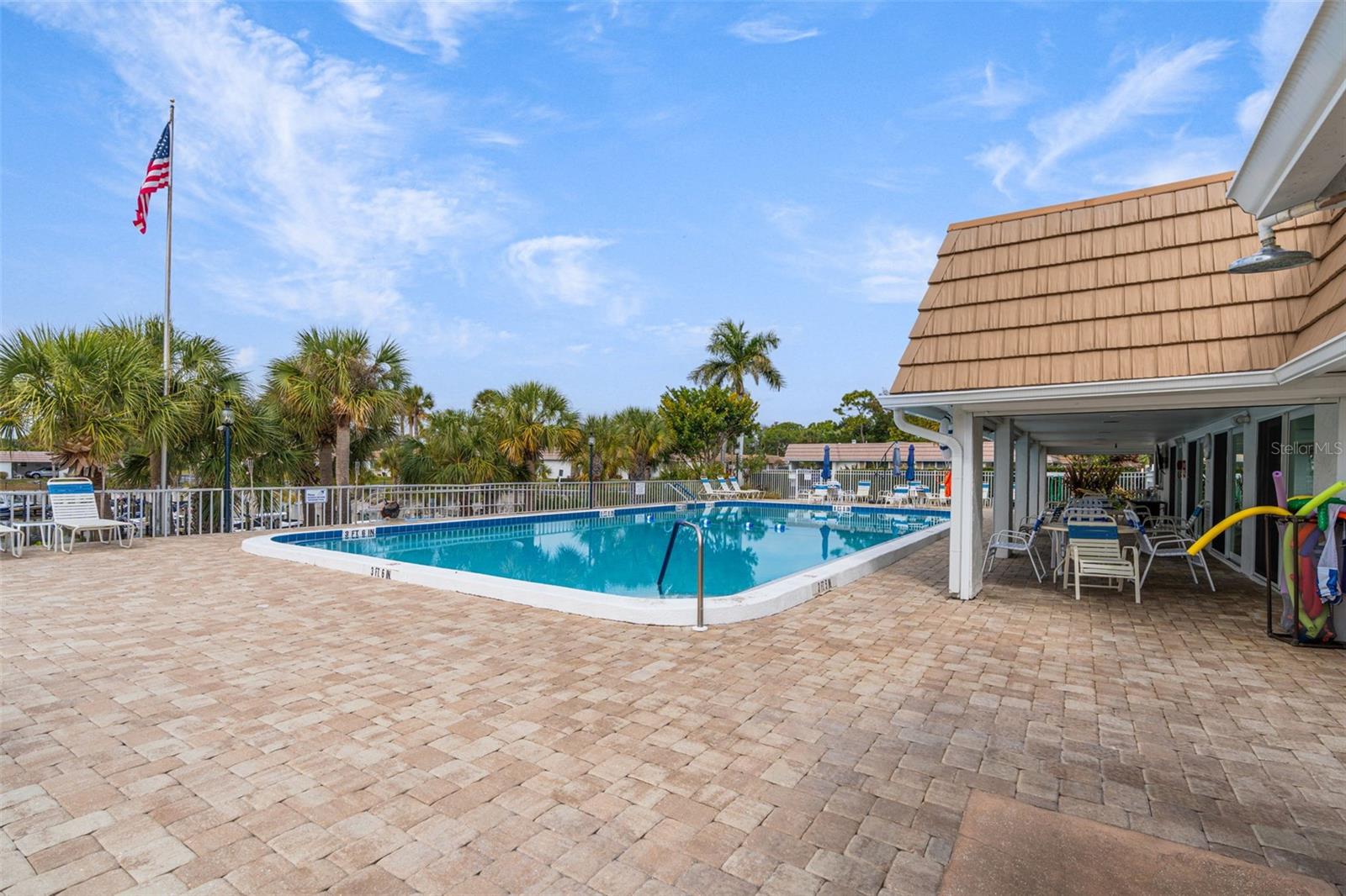 2330 RIVERBLUFF PKWY #V245, SARASOTA, FL, 34231