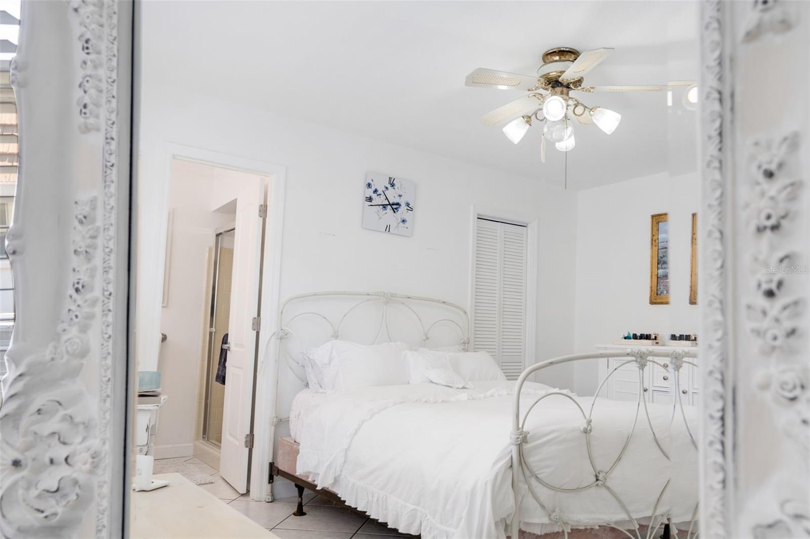 2330 RIVERBLUFF PKWY #V245, SARASOTA, FL, 34231