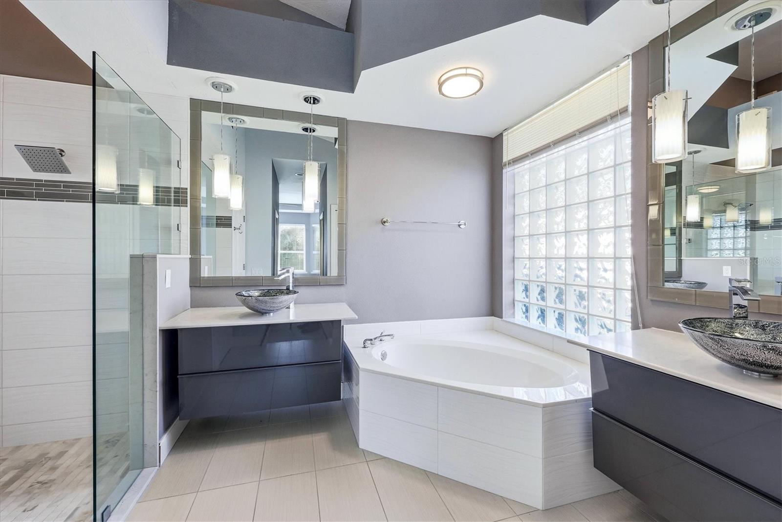 7131 KENSINGTON CT, UNIVERSITY PARK, FL, 34201