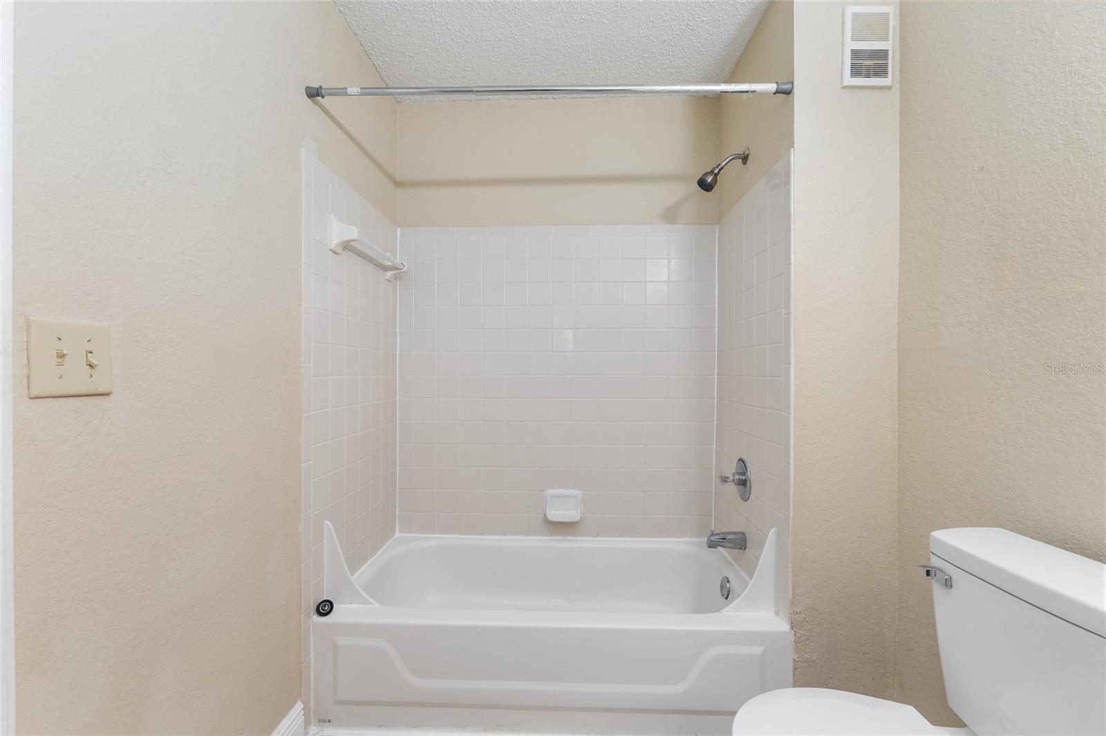3705 SW 27TH ST #214, GAINESVILLE, FL, 32608