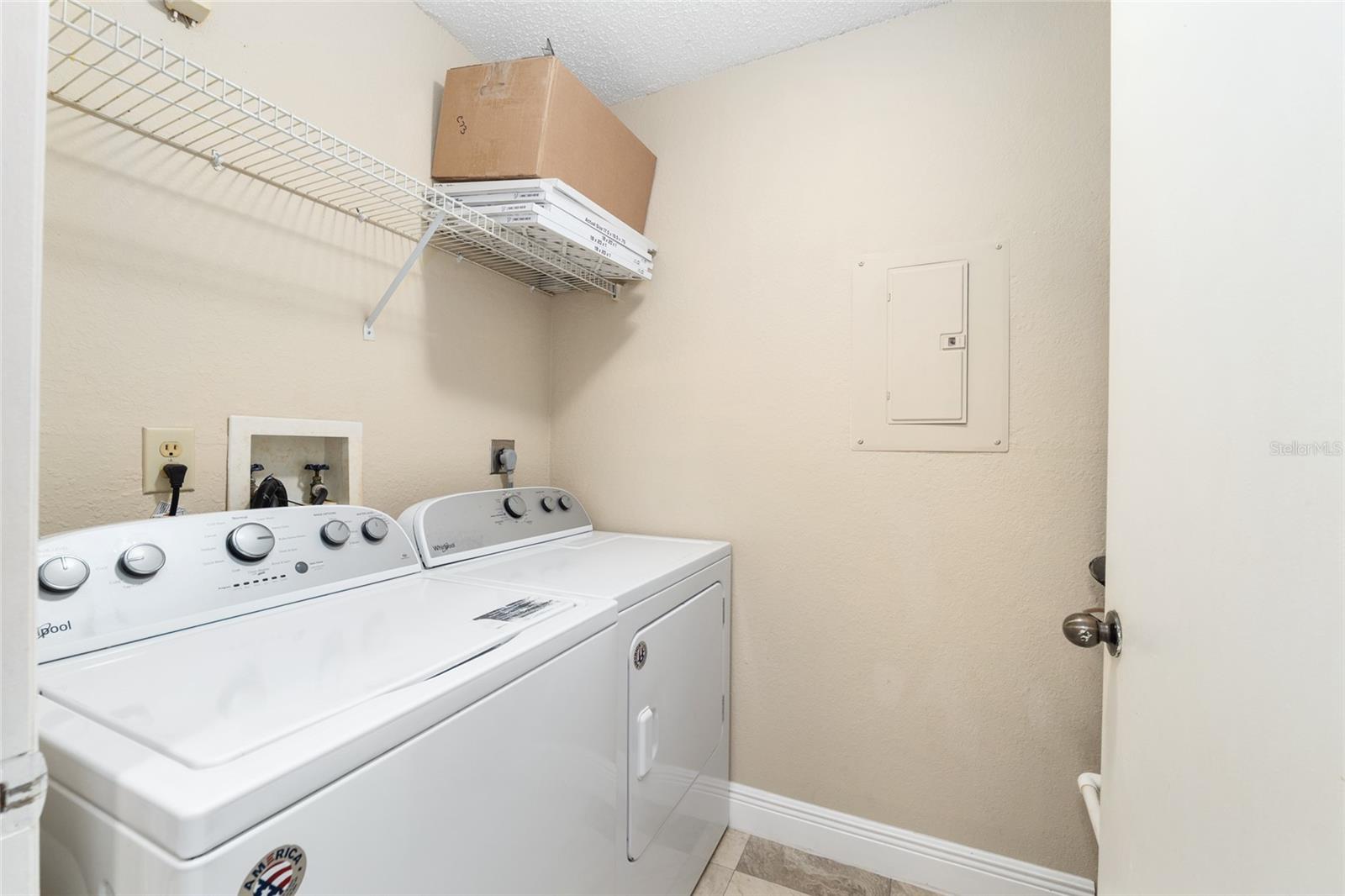 3705 SW 27TH ST #214, GAINESVILLE, FL, 32608