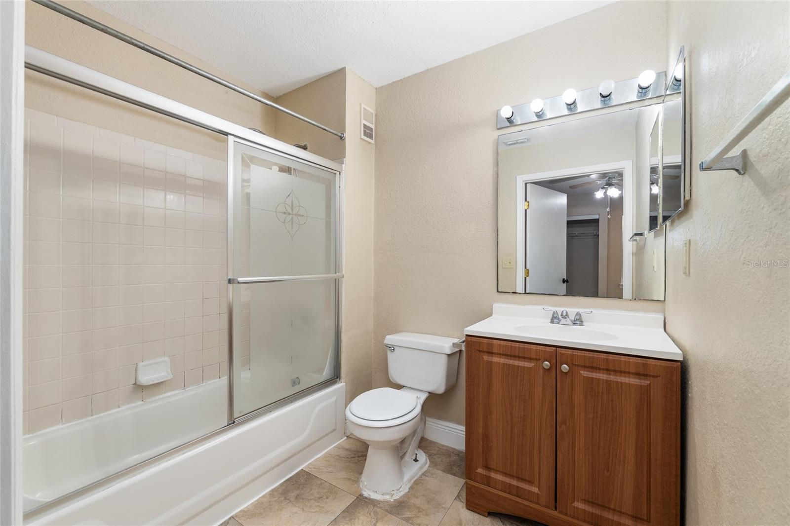 3705 SW 27TH ST #214, GAINESVILLE, FL, 32608