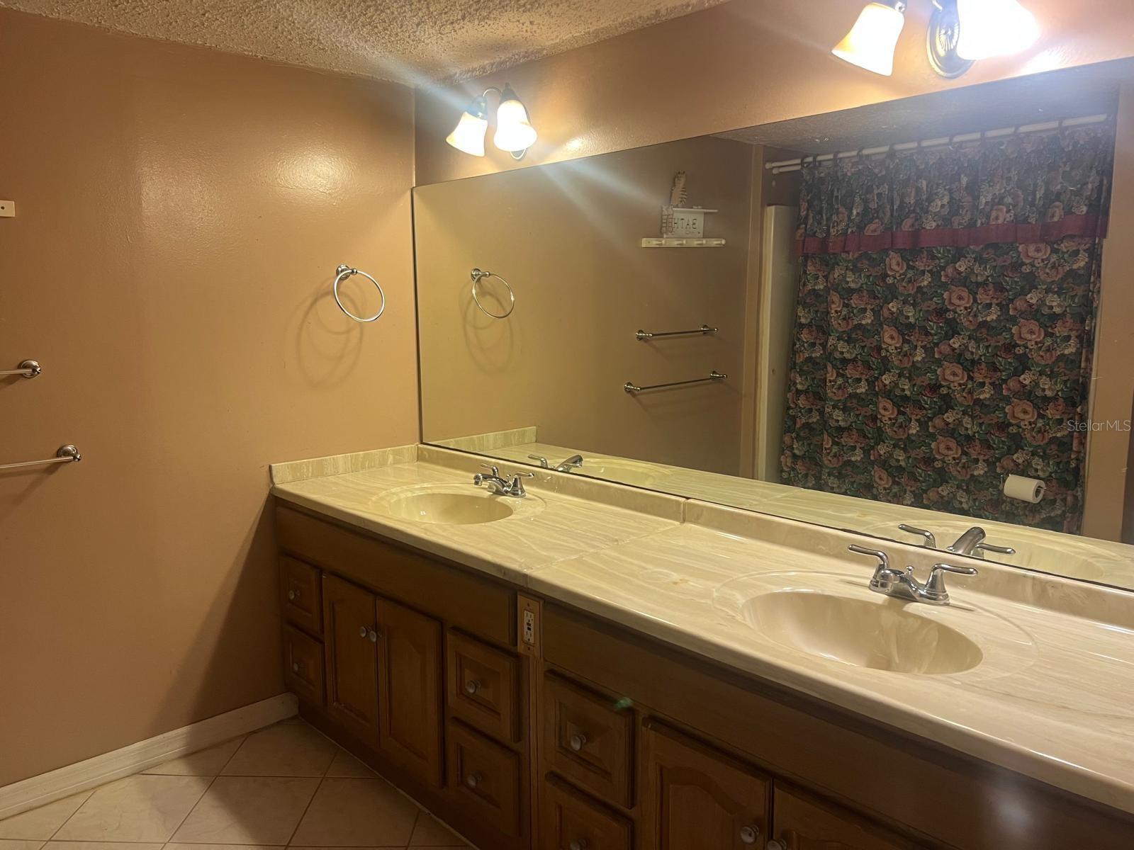 3111 VILLA DR, ORLANDO, FL, 32810