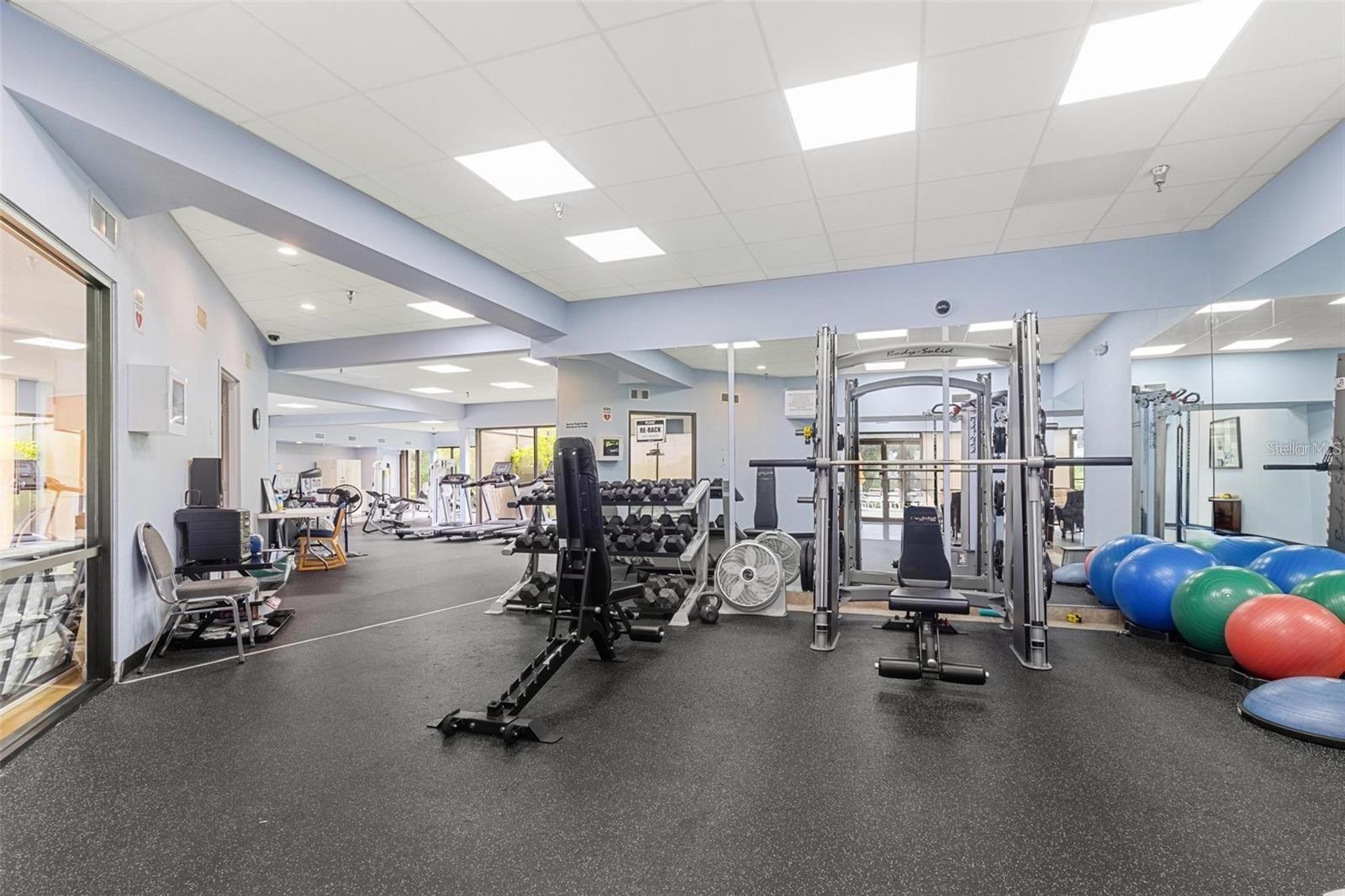 11235 KAPOK GRAND CIR, MADEIRA BEACH, FL, 33708