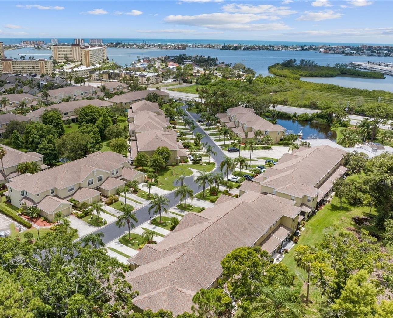11235 KAPOK GRAND CIR, MADEIRA BEACH, FL, 33708