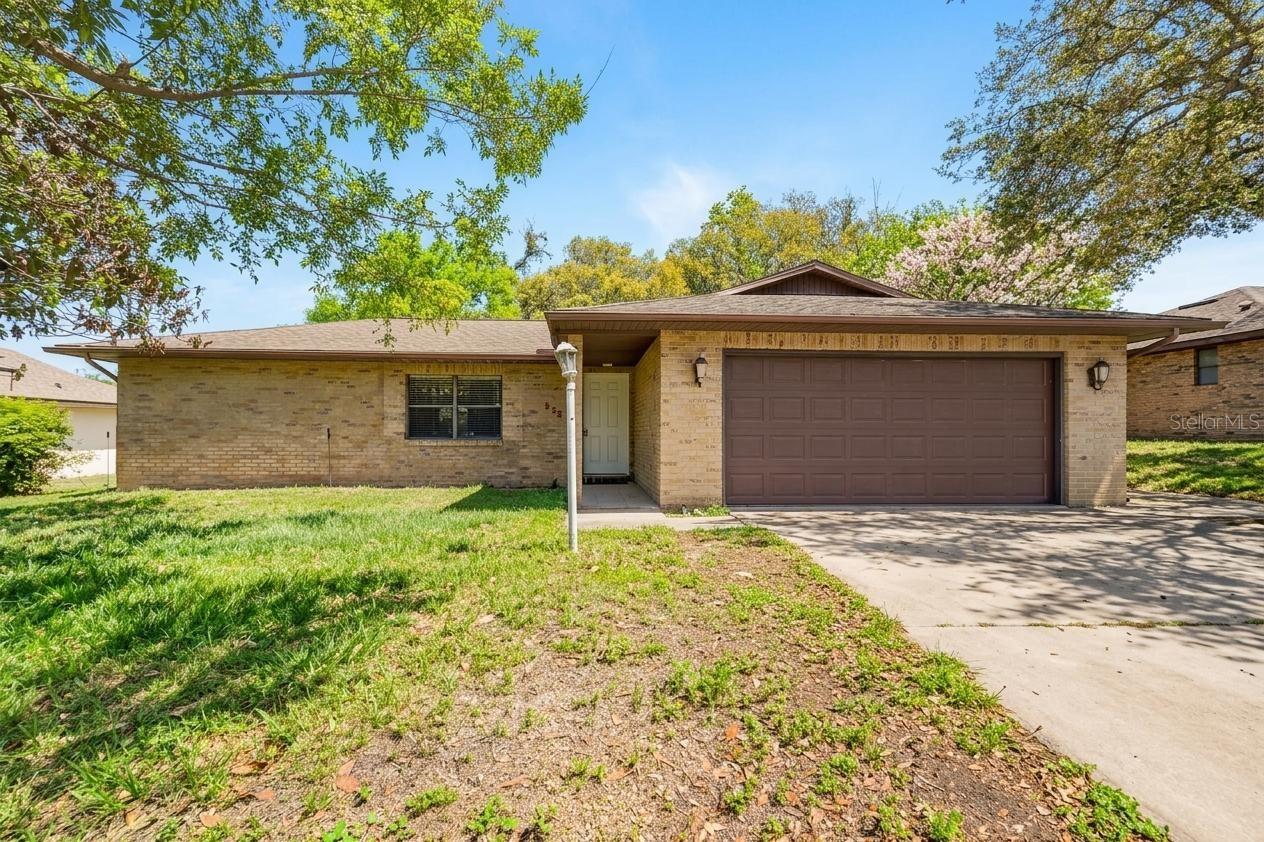 552 S ANNAPOLIS DR, DELTONA, FL, 32725