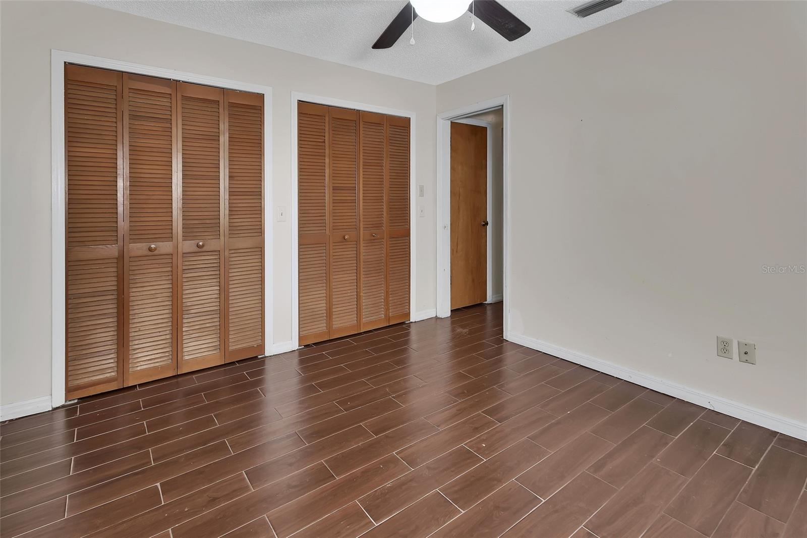 552 S ANNAPOLIS DR, DELTONA, FL, 32725