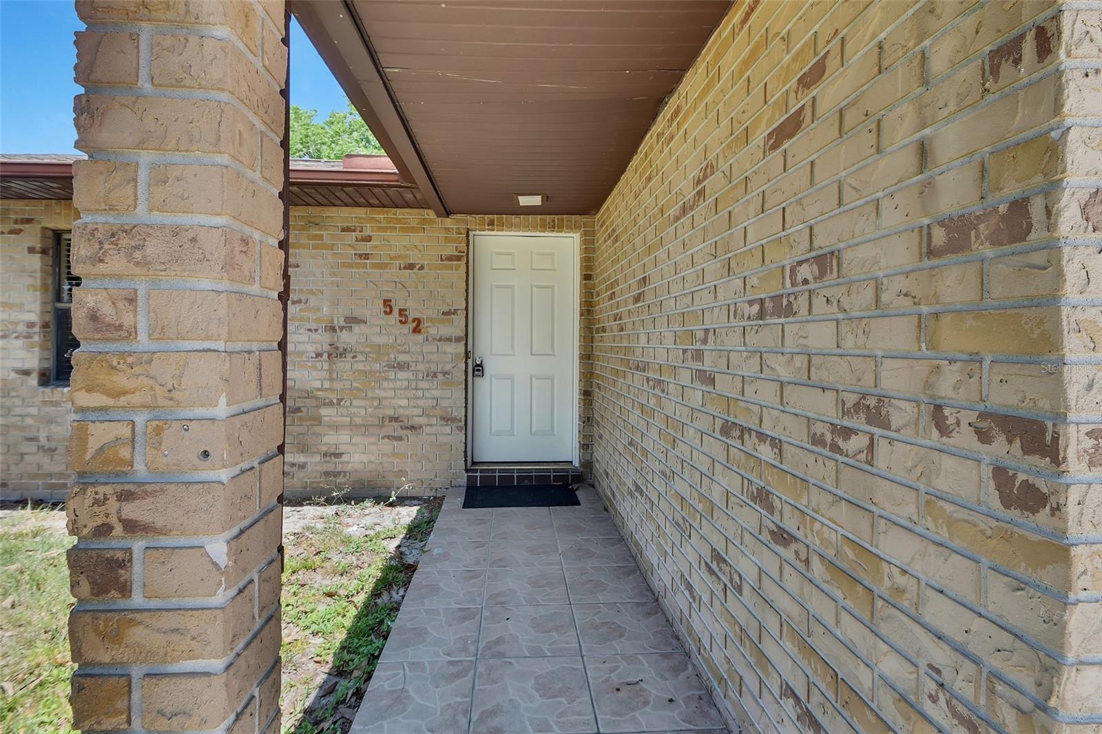 552 S ANNAPOLIS DR, DELTONA, FL, 32725