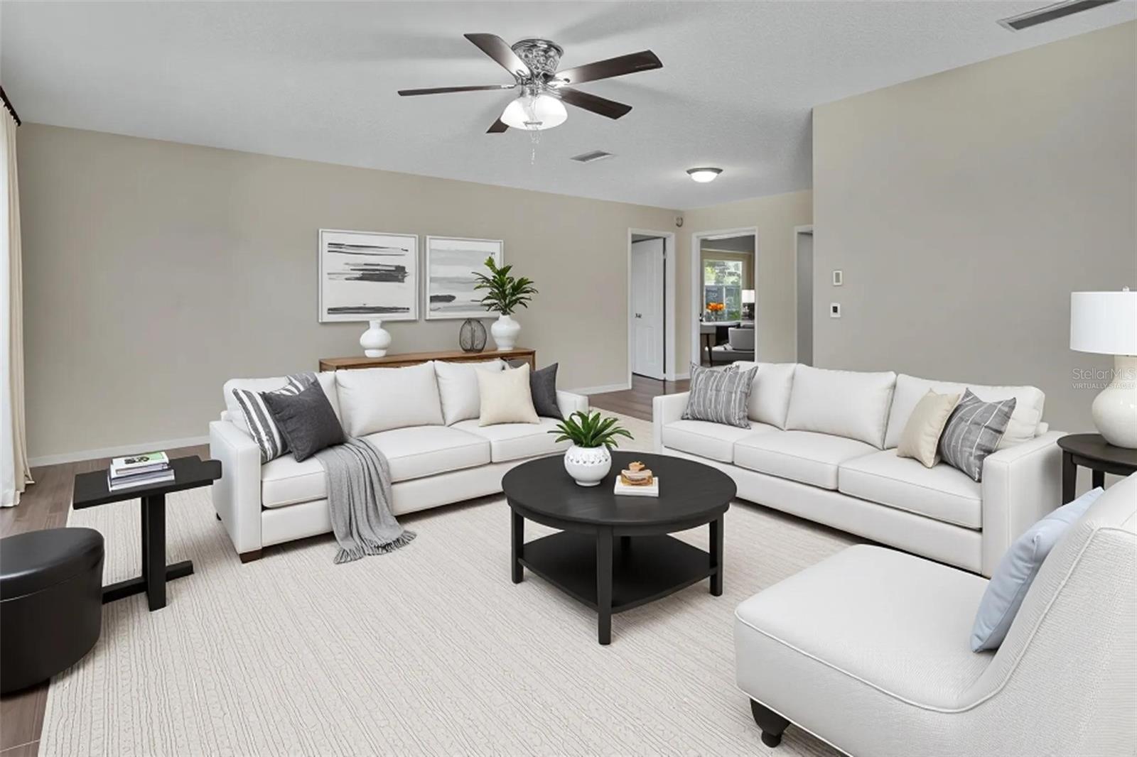552 S ANNAPOLIS DR, DELTONA, FL, 32725