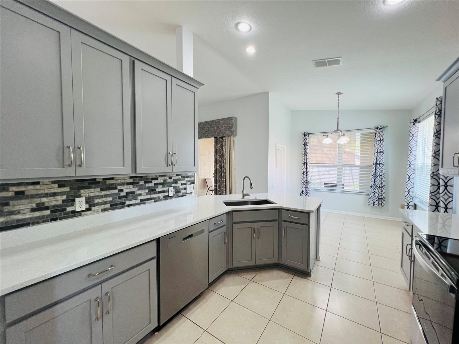 4705 WINDSOR AVE, ORLANDO, FL, 32819