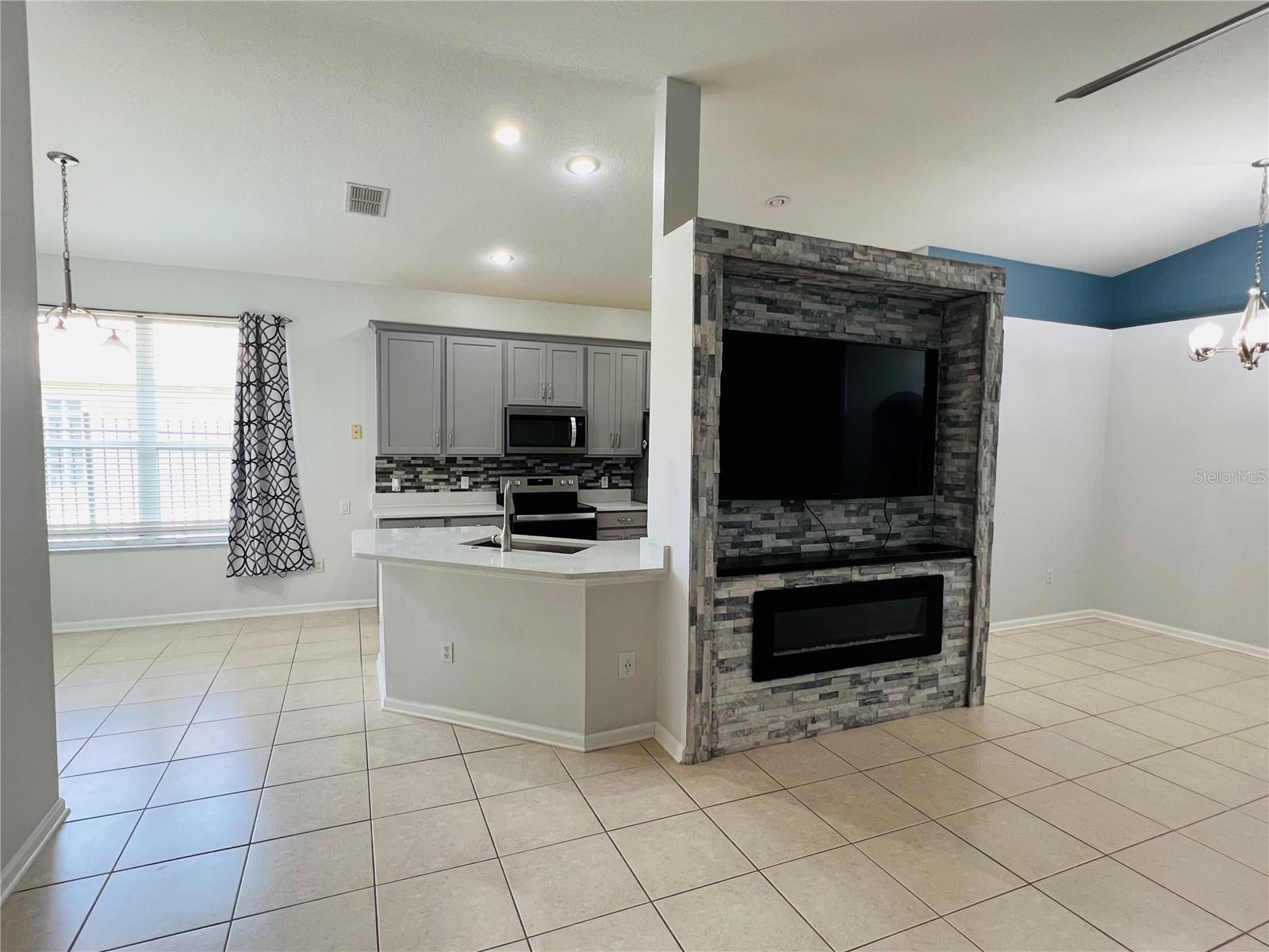 4705 WINDSOR AVE, ORLANDO, FL, 32819