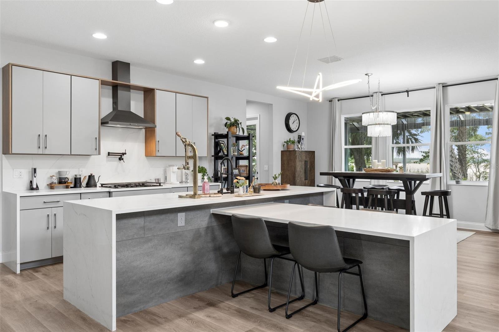 1216 HULL ISLAND DR, OAKLAND, FL, 34787