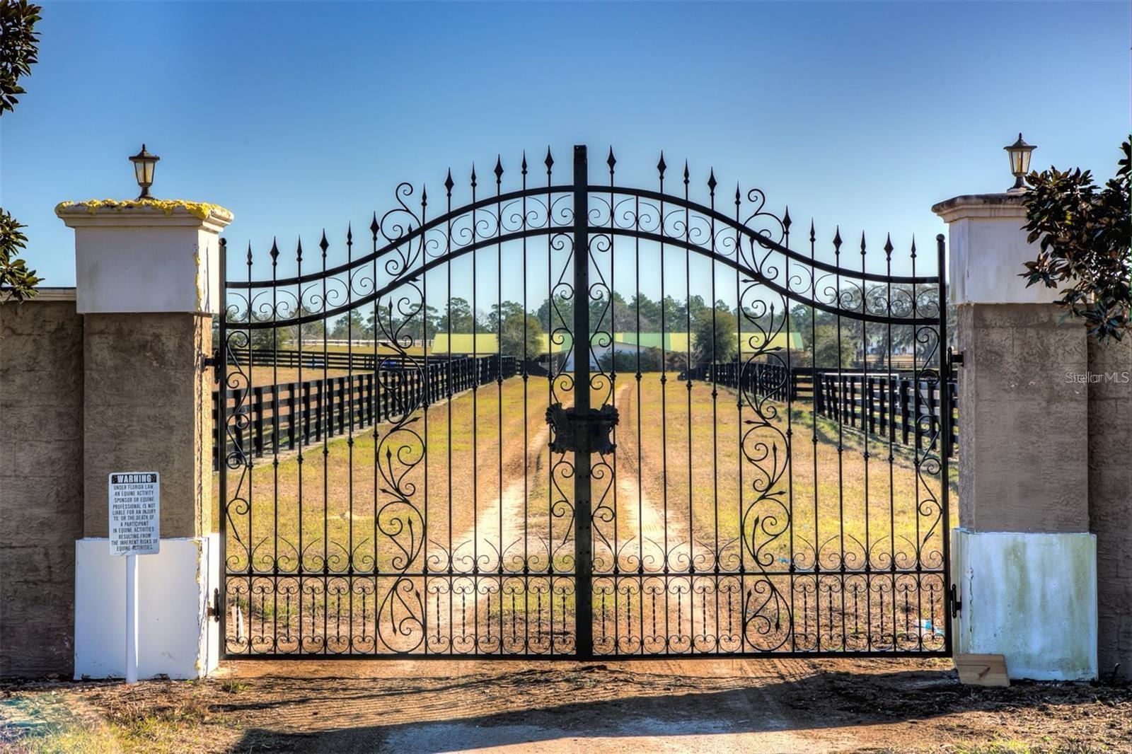 2351 NE 120 AVENUE, WILLISTON, FL, 32696