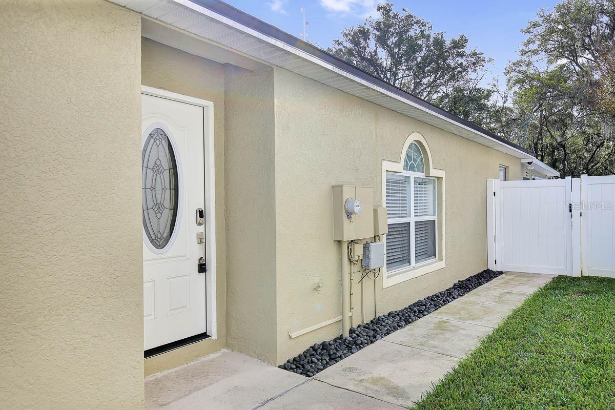 13715 GENTLE WOODS AVE, RIVERVIEW, FL, 33569