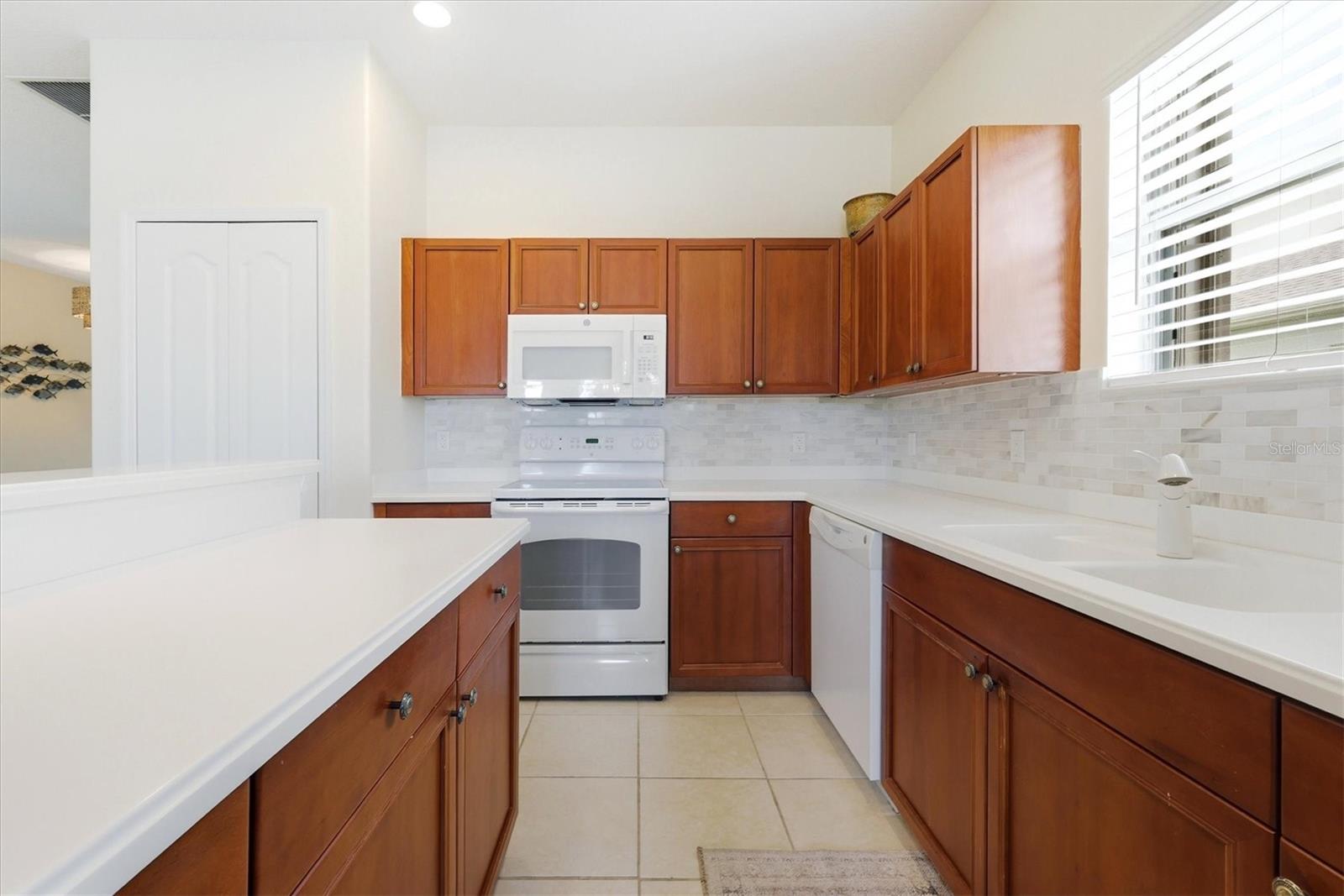 445 TOMOKA DR, ENGLEWOOD, FL, 34223