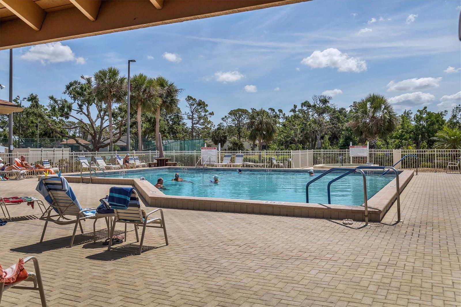 445 TOMOKA DR, ENGLEWOOD, FL, 34223