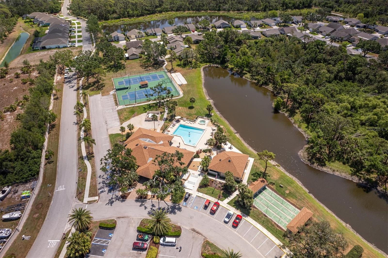 445 TOMOKA DR, ENGLEWOOD, FL, 34223