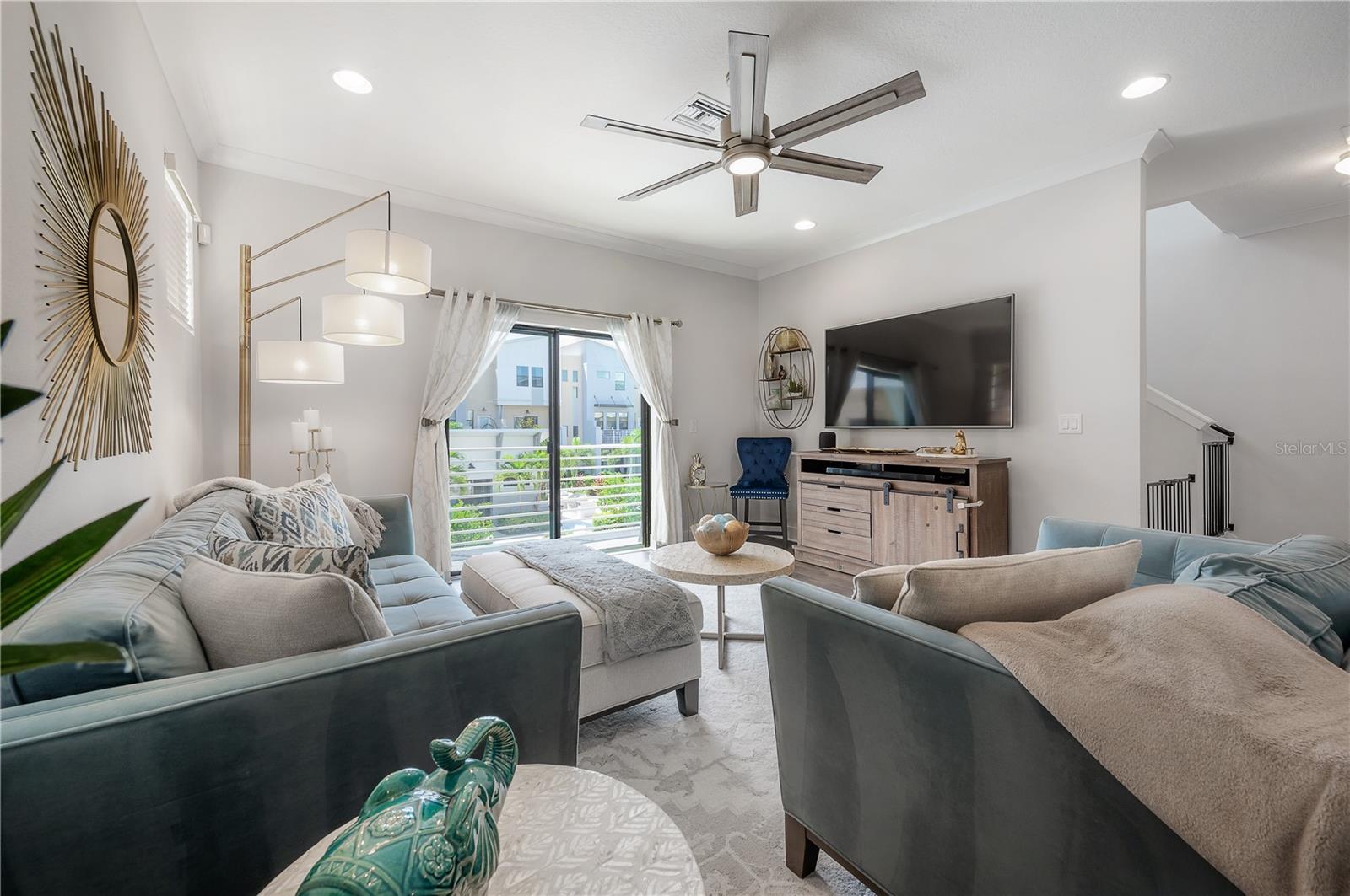 1162 25TH WAY N, ST PETERSBURG, FL, 33713