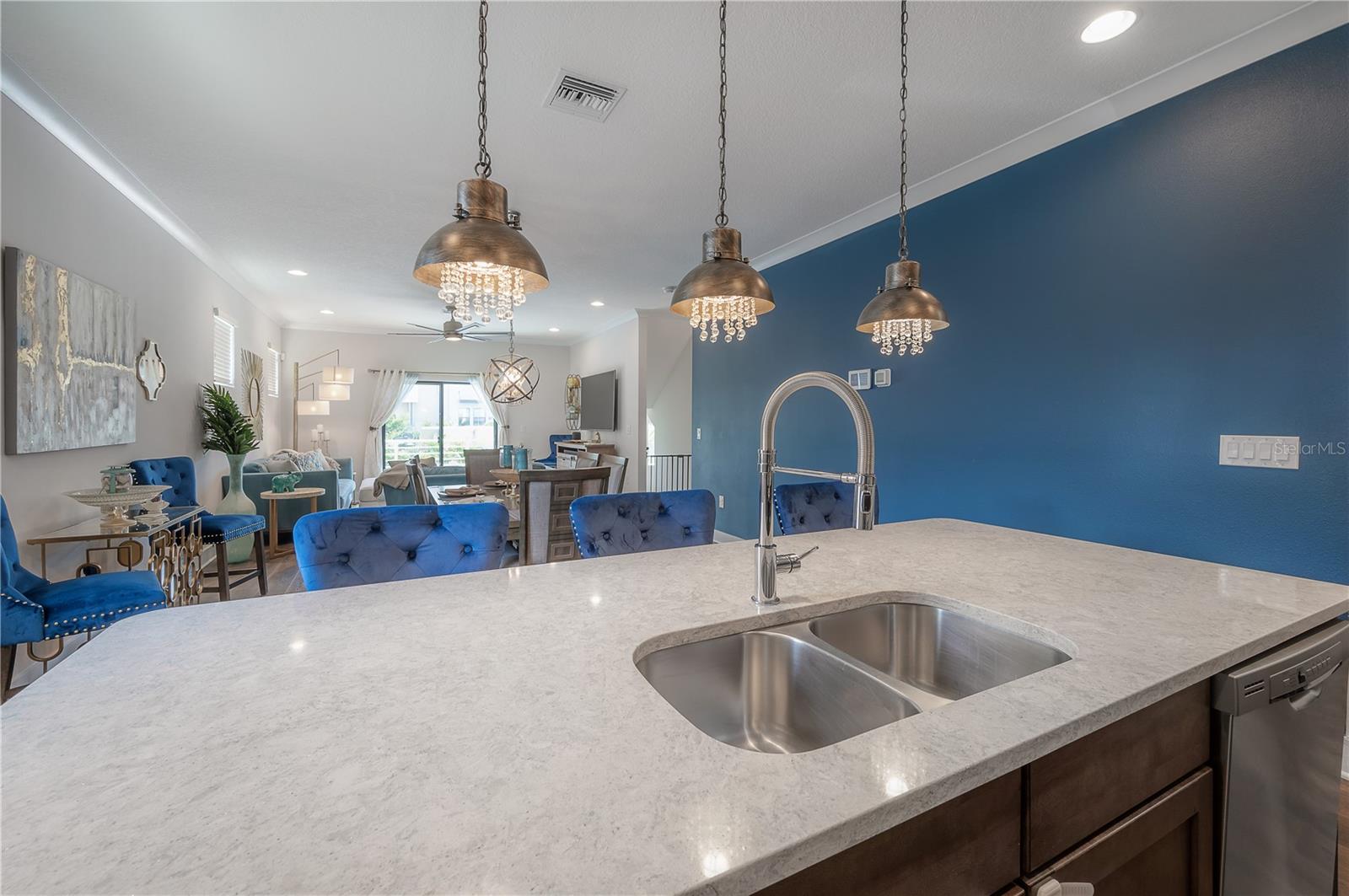 1162 25TH WAY N, ST PETERSBURG, FL, 33713
