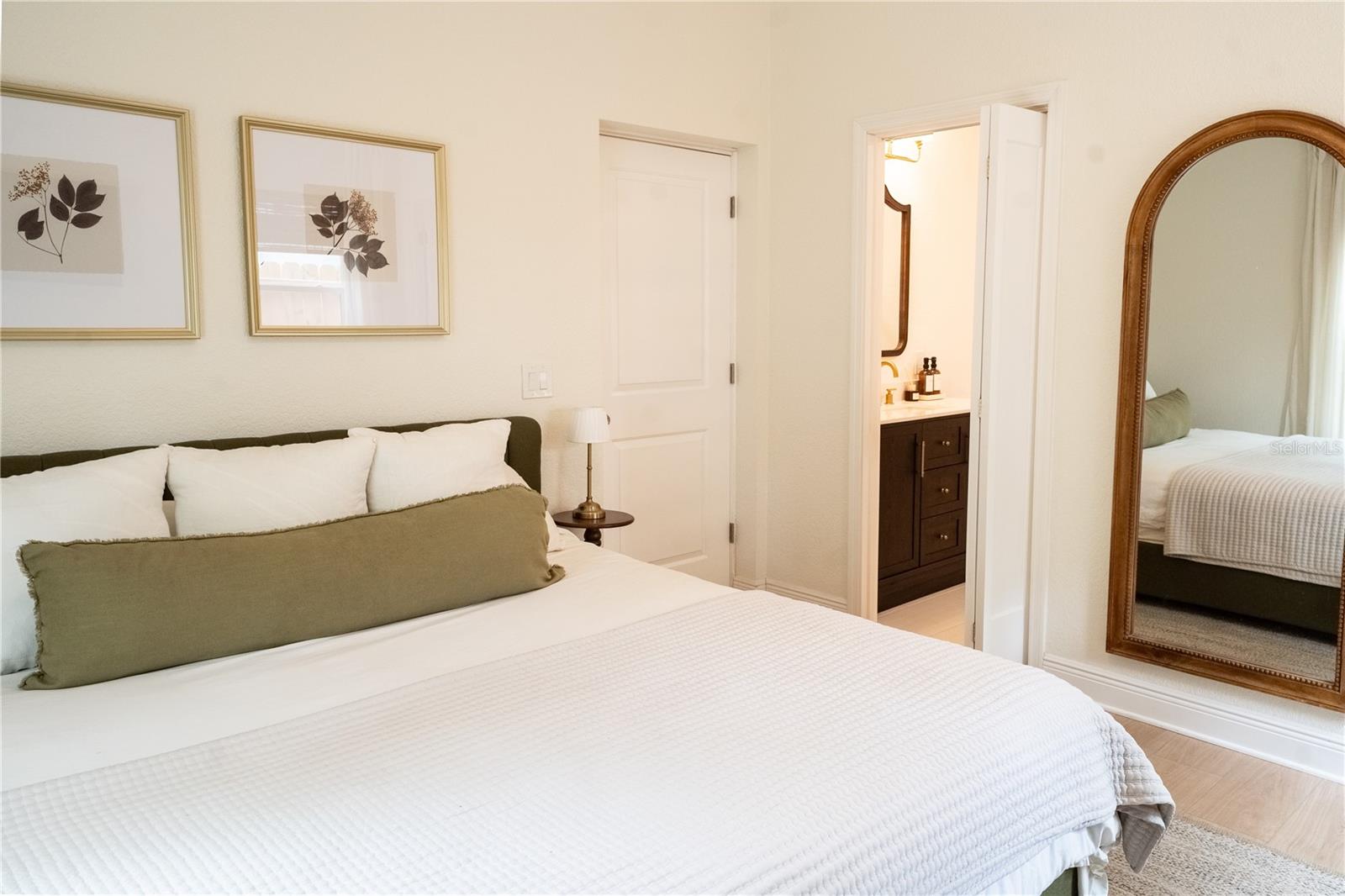 7979 48TH AVE N, ST PETERSBURG, FL, 33709