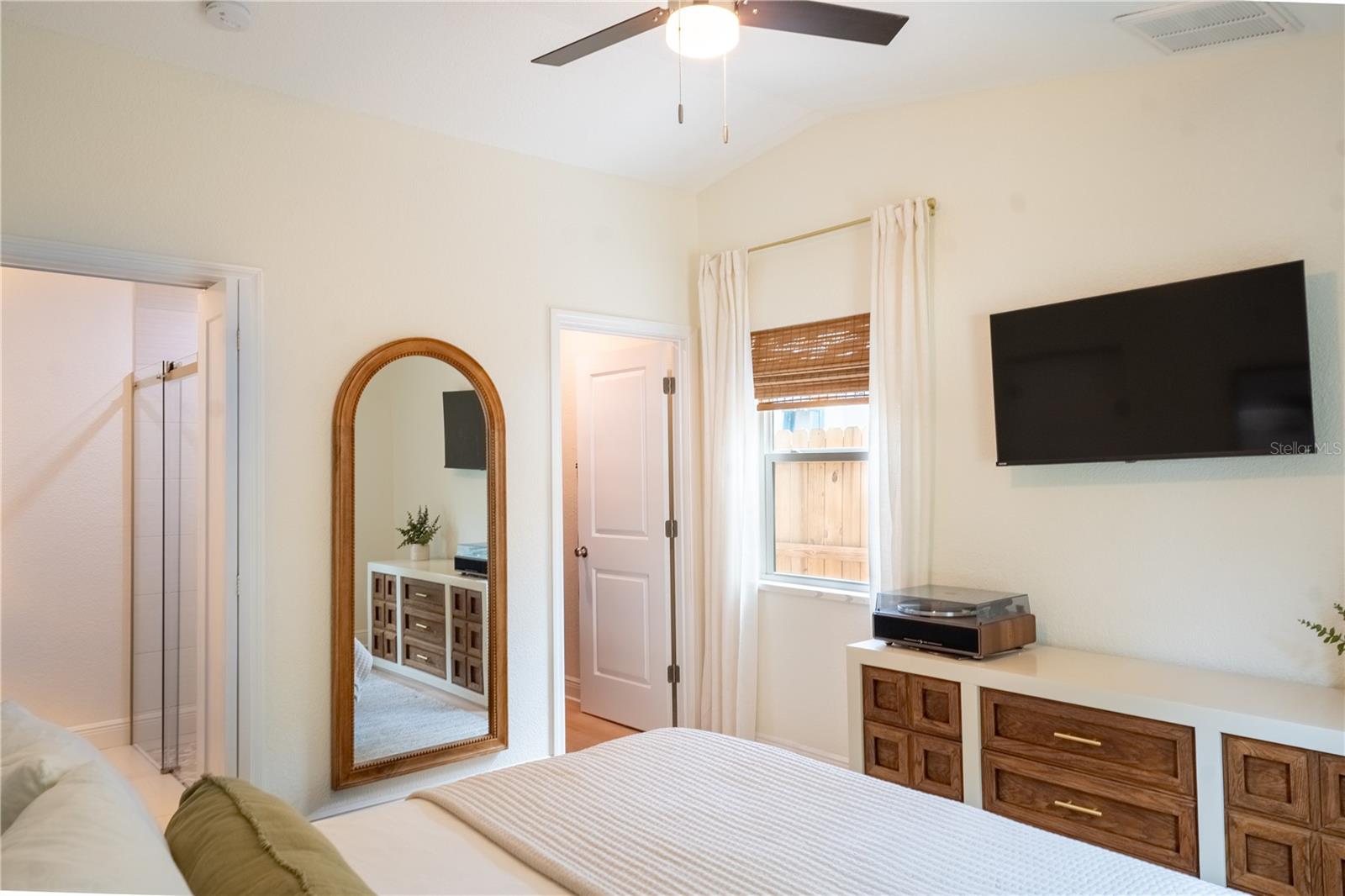 7979 48TH AVE N, ST PETERSBURG, FL, 33709
