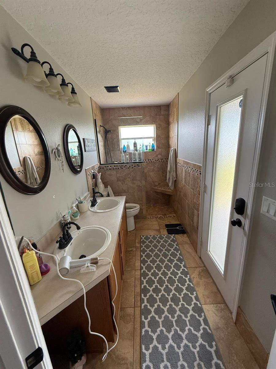 41430 ROGER GILES RD, UMATILLA, FL, 32784