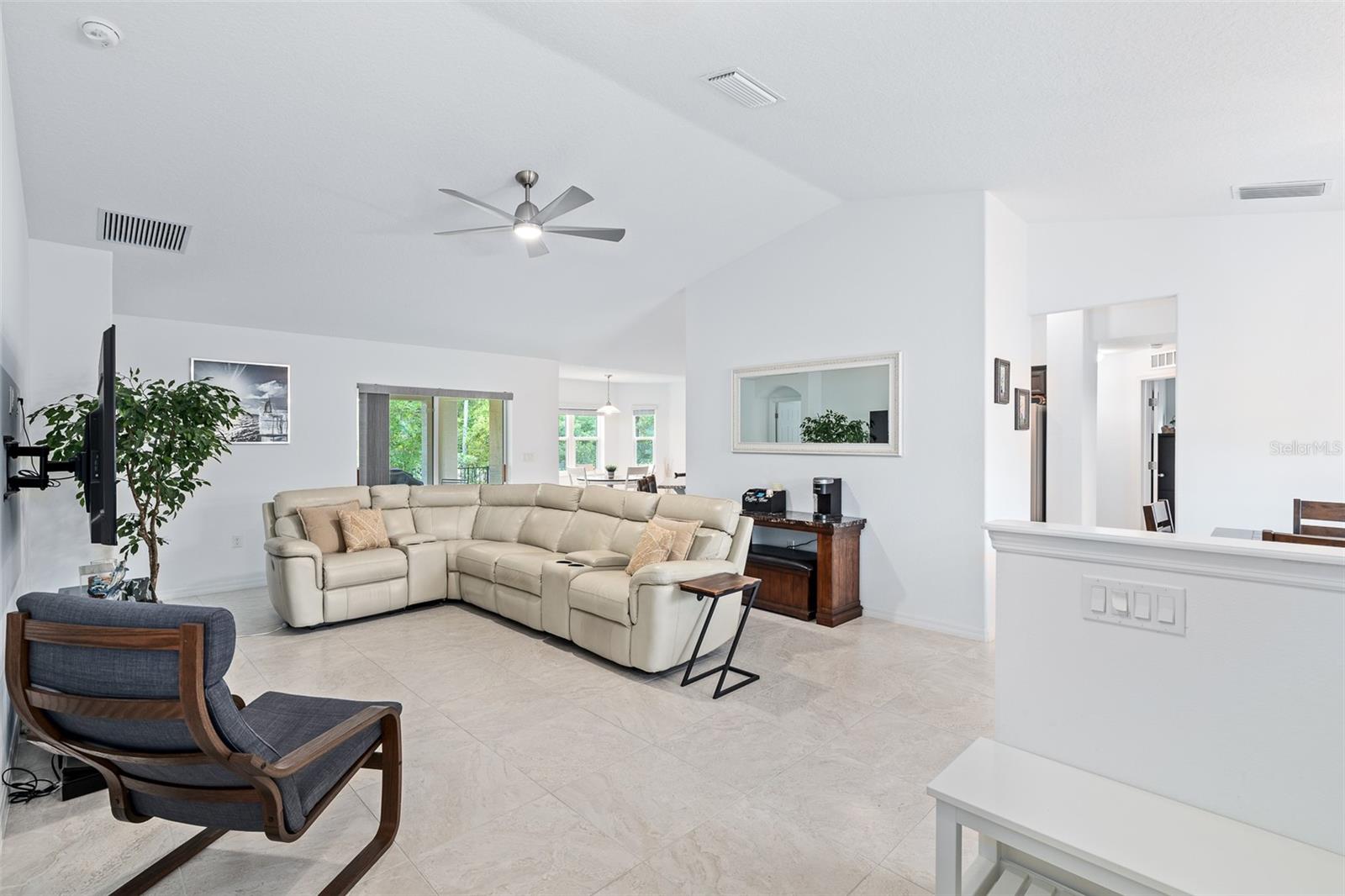 4 WESTBURY PL, PALM COAST, FL, 32164