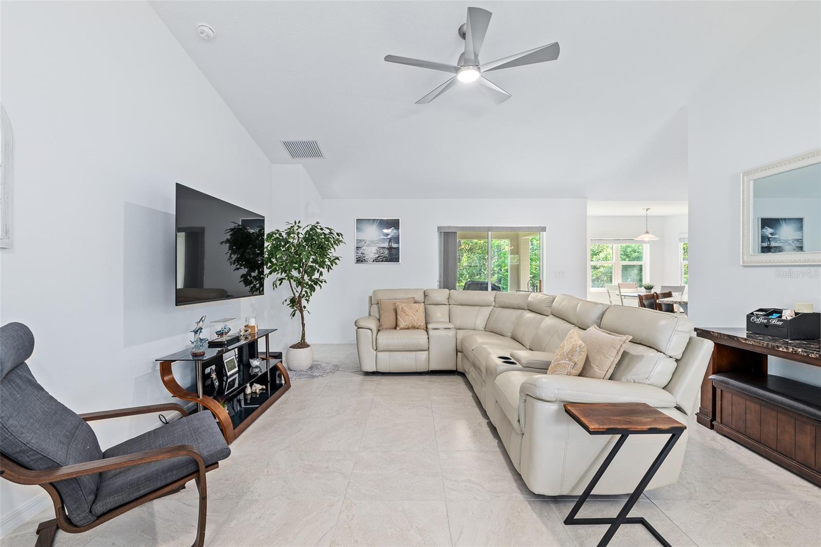 4 WESTBURY PL, PALM COAST, FL, 32164