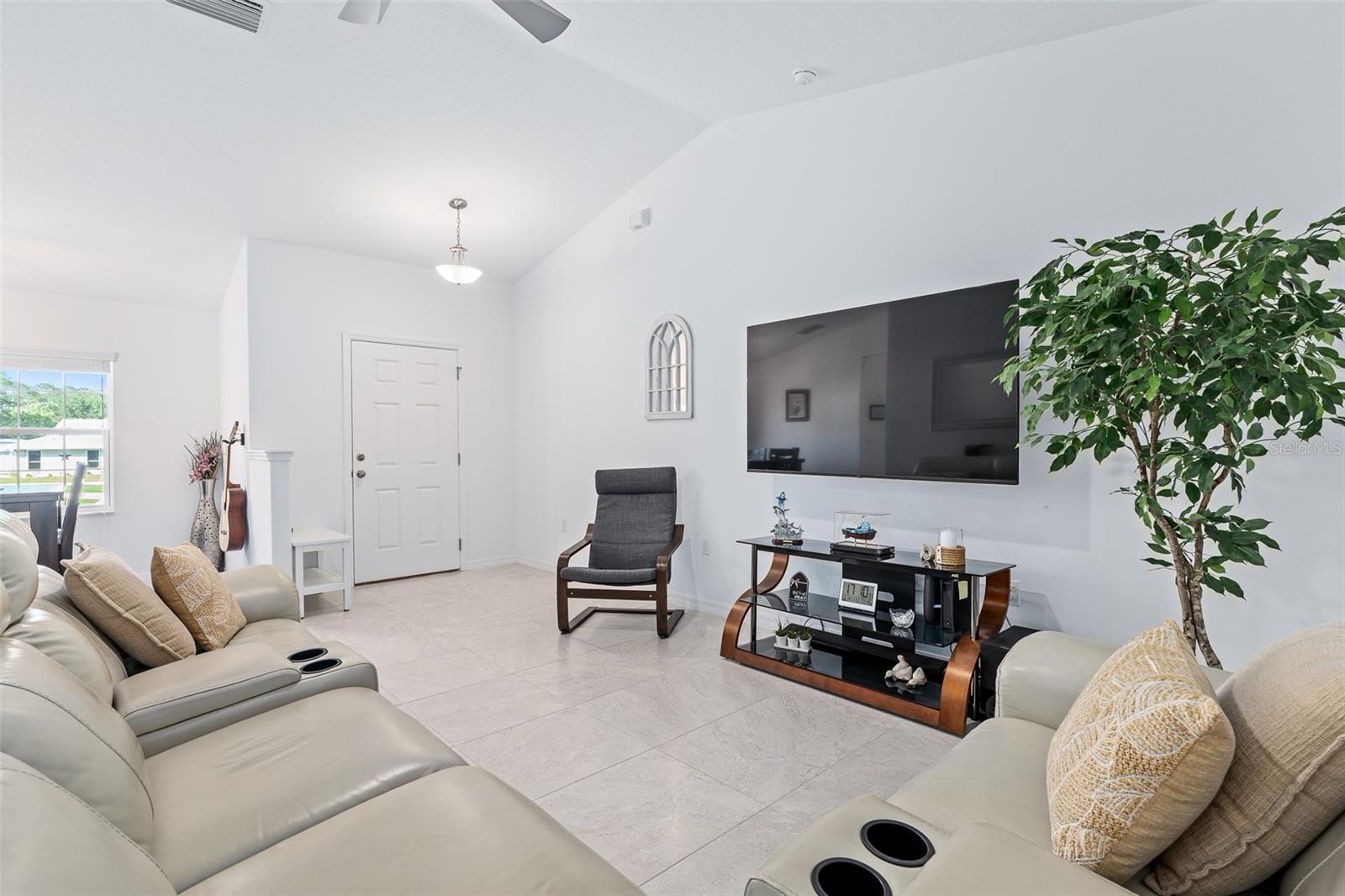 4 WESTBURY PL, PALM COAST, FL, 32164