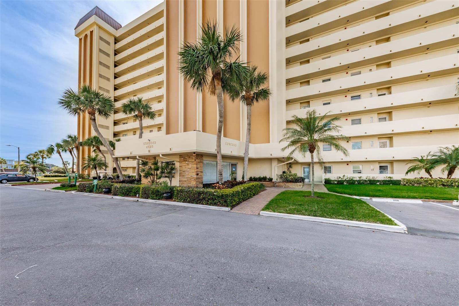 4525 COVE CIR #1207, ST PETERSBURG, FL, 33708
