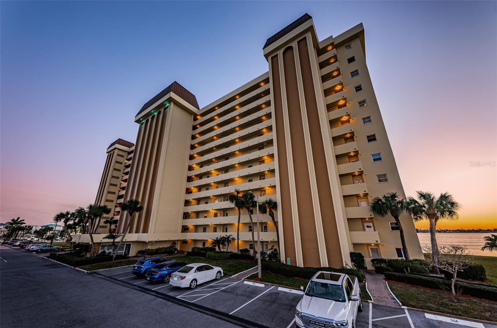 4525 COVE CIR #1207, ST PETERSBURG, FL, 33708