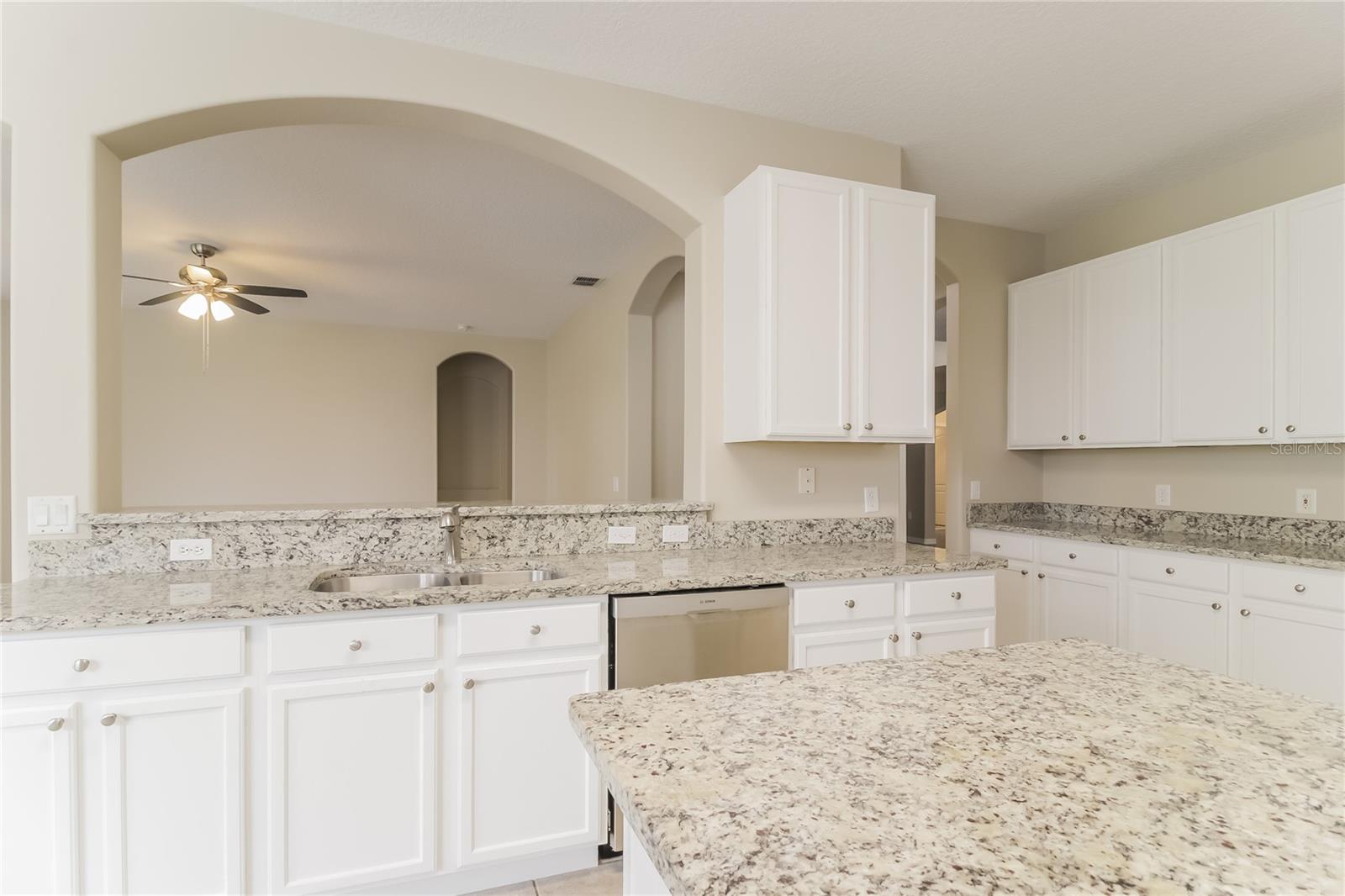 2114 THE OAKS BLVD, KISSIMMEE, FL, 34746
