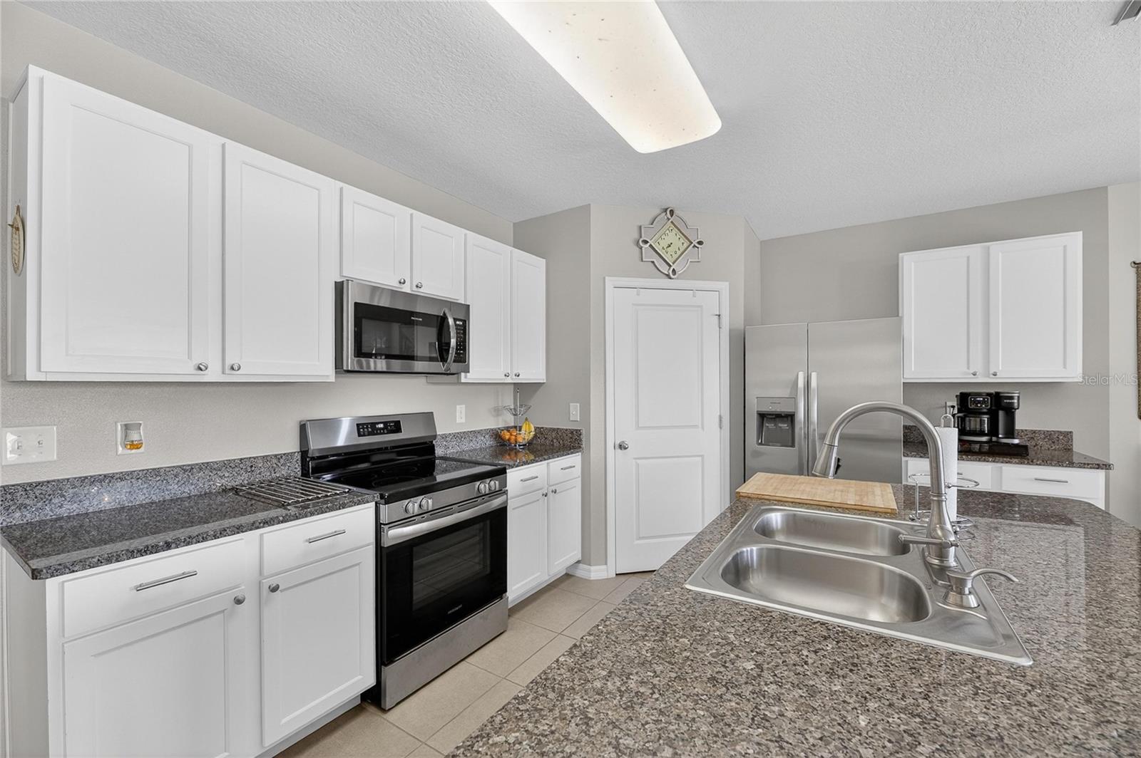 11813 MYRTLE ROCK DR, RIVERVIEW, FL, 33578