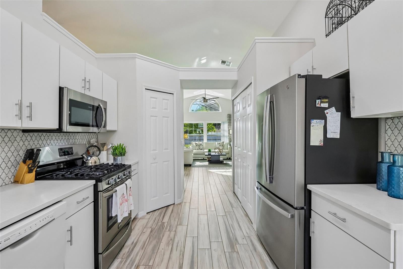 204 SUNWARD RUN, DAVENPORT, FL, 33896