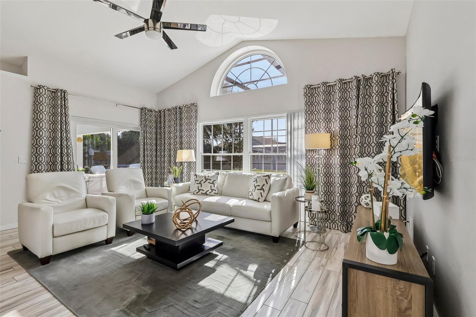 204 SUNWARD RUN, DAVENPORT, FL, 33896