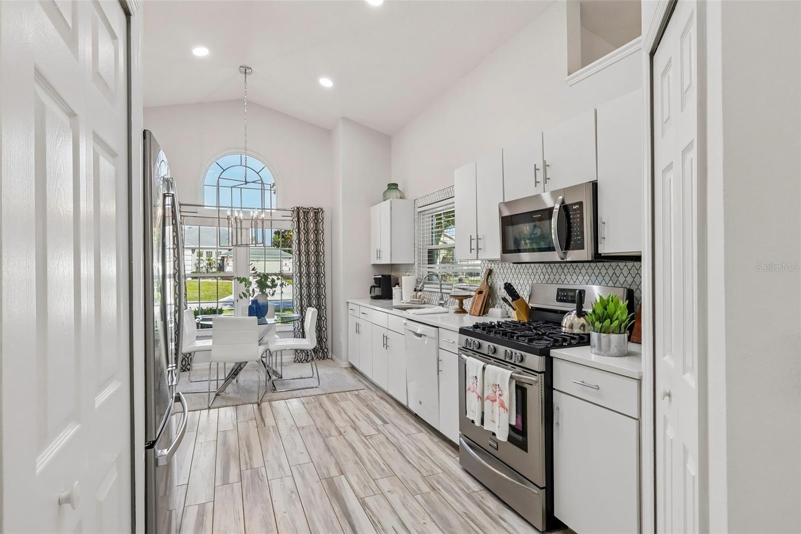 204 SUNWARD RUN, DAVENPORT, FL, 33896