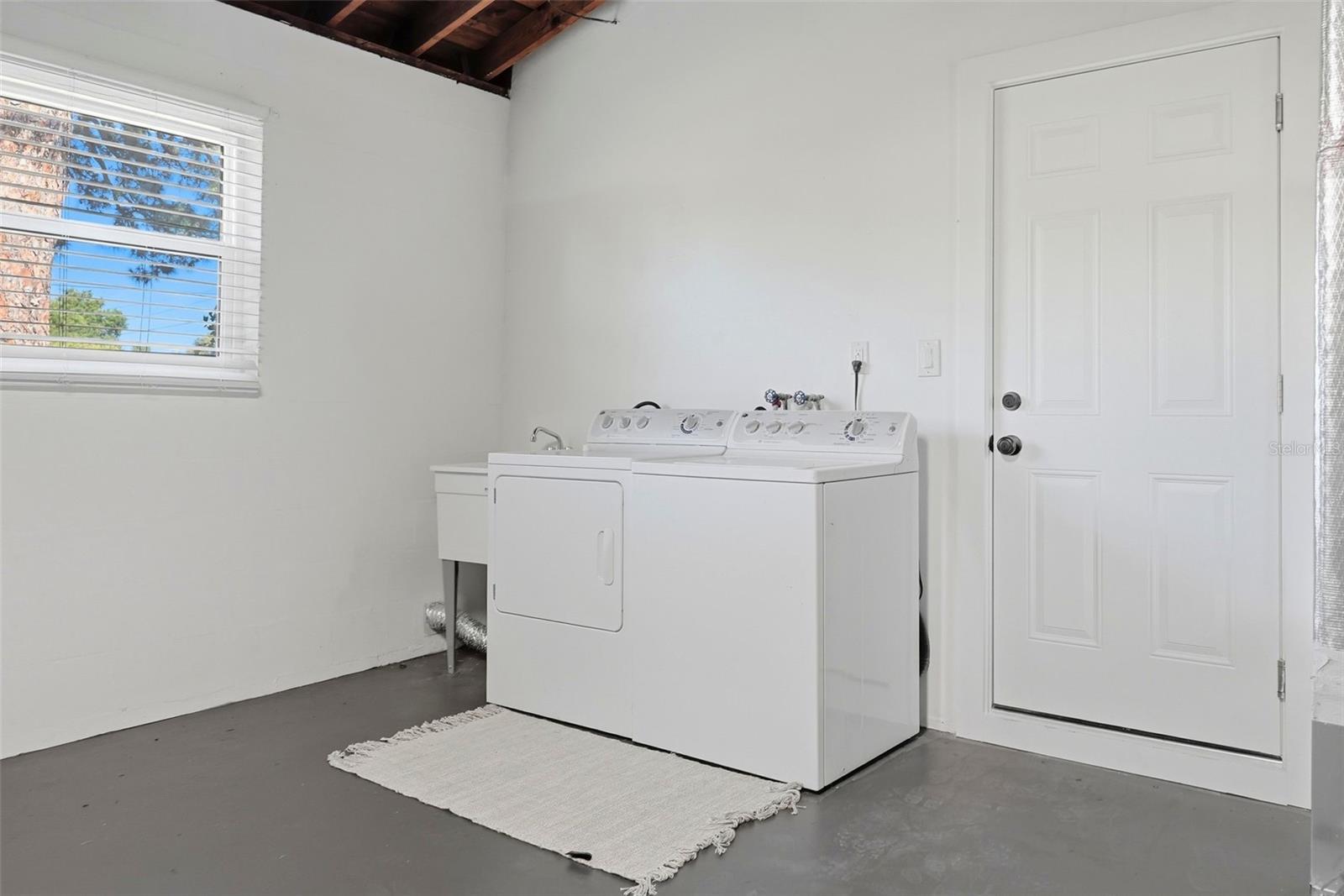 6801 PINELLAS POINT DR S, ST PETERSBURG, FL, 33712
