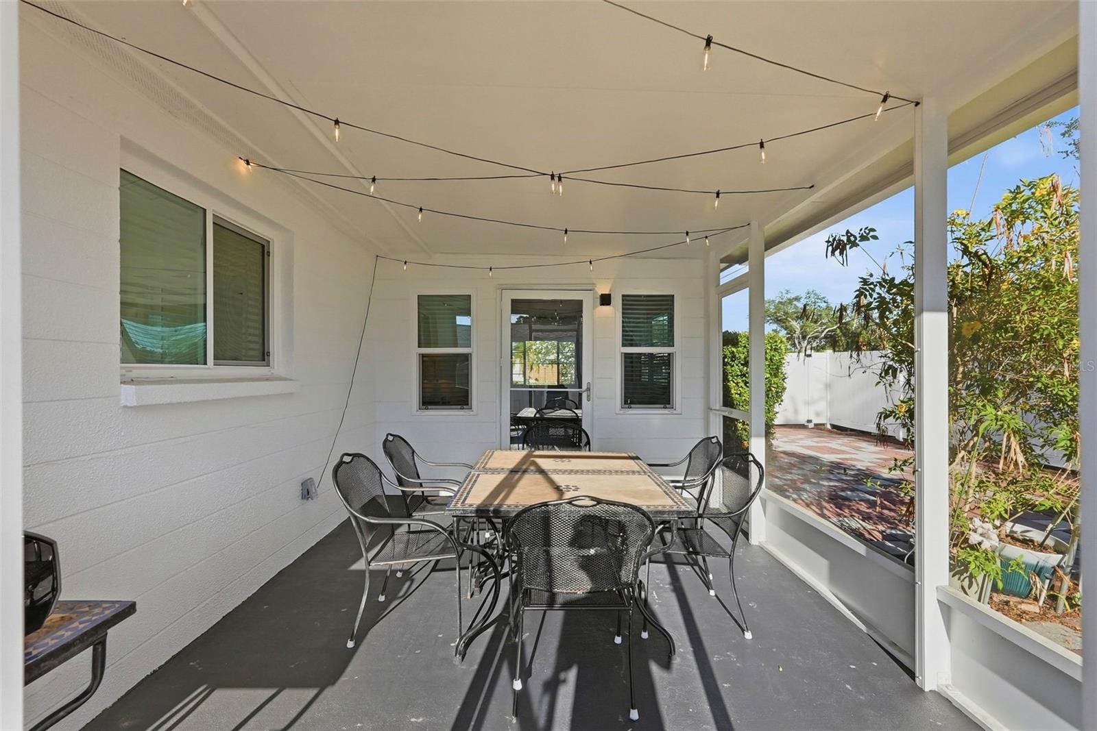 6801 PINELLAS POINT DR S, ST PETERSBURG, FL, 33712