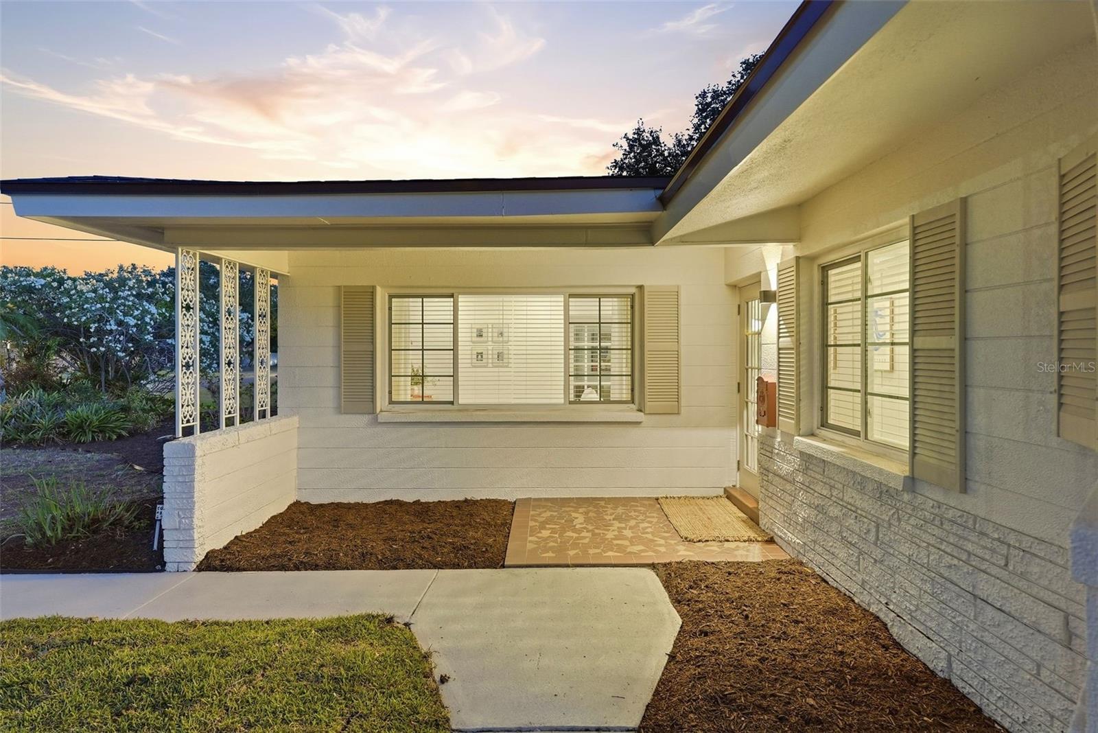 6801 PINELLAS POINT DR S, ST PETERSBURG, FL, 33712