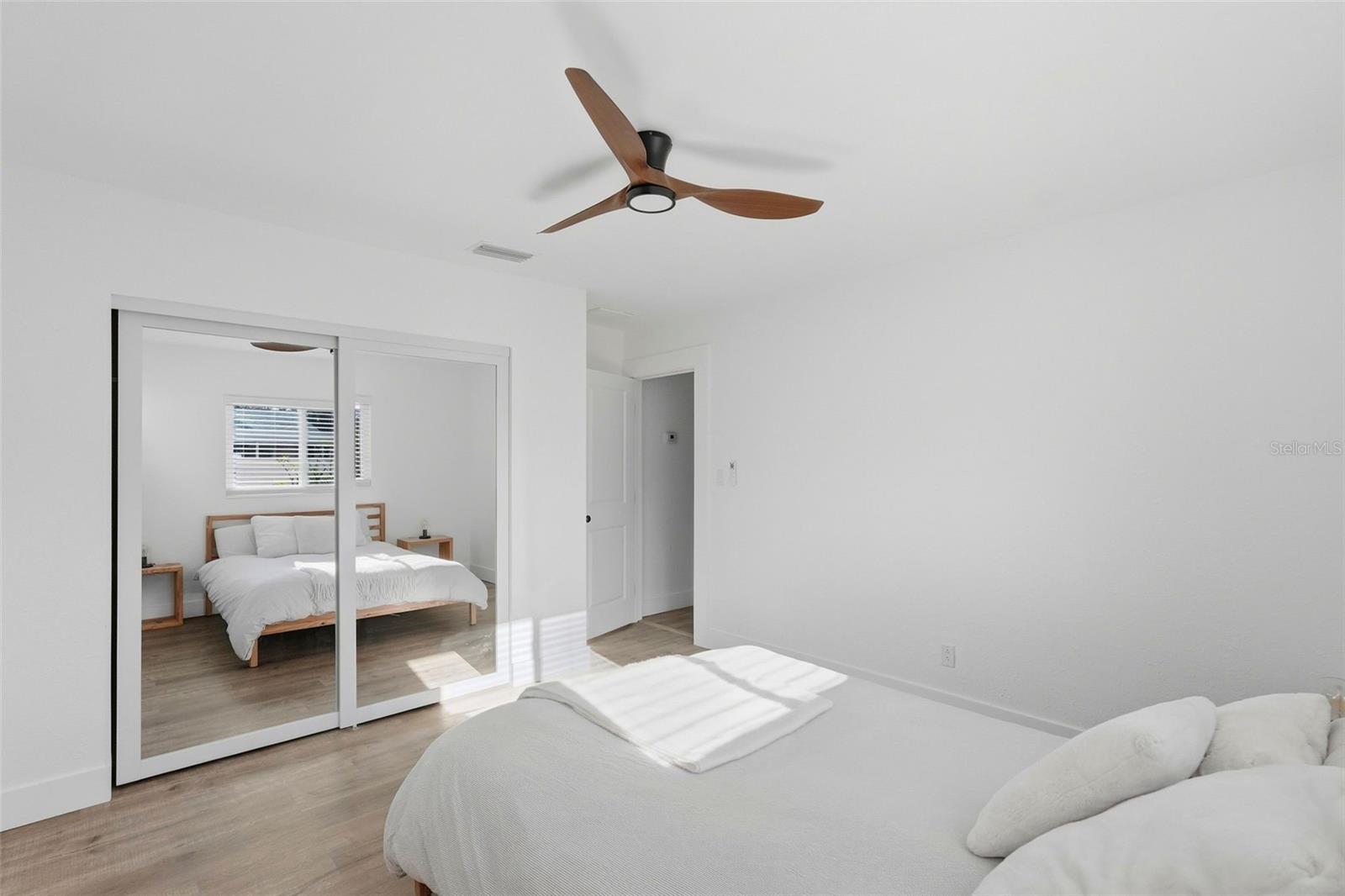 6801 PINELLAS POINT DR S, ST PETERSBURG, FL, 33712