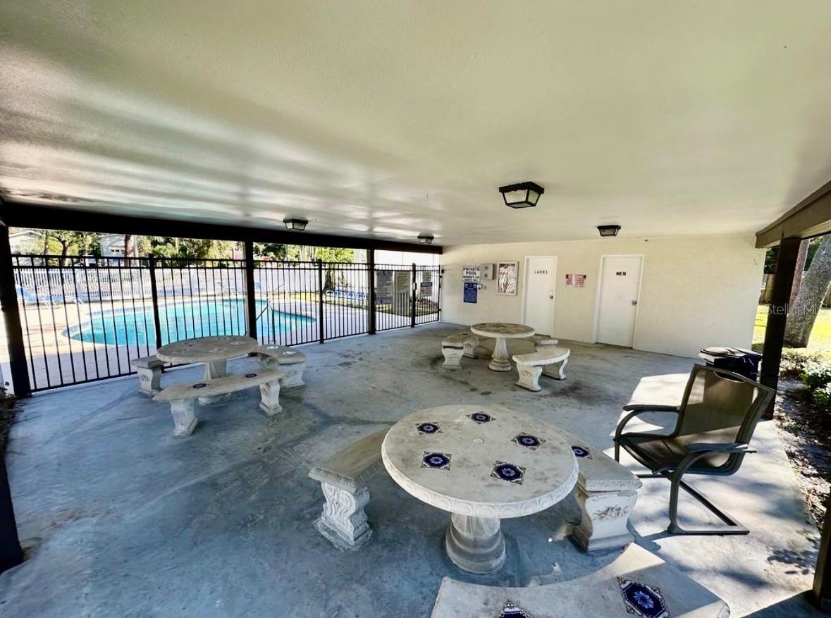 5114 GAINSVILLE DR, TEMPLE TERRACE, FL, 33617