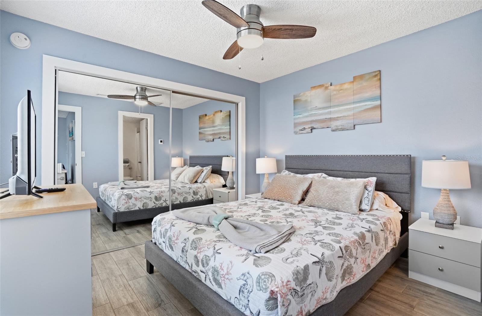 155 MEDALLION BLVD #E, MADEIRA BEACH, FL, 33708