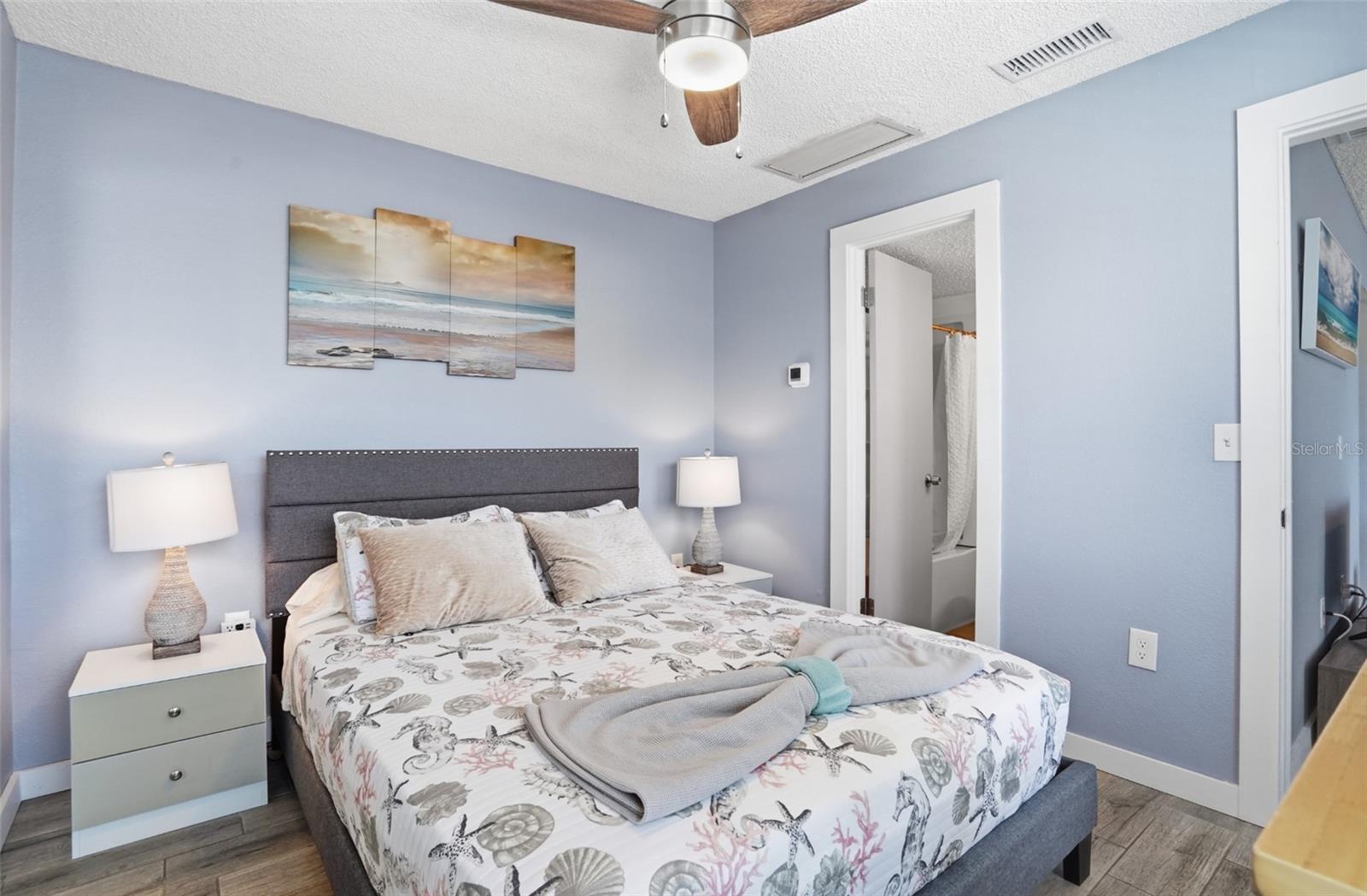 155 MEDALLION BLVD #E, MADEIRA BEACH, FL, 33708