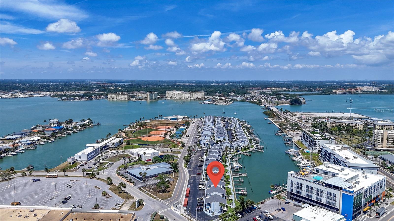 155 MEDALLION BLVD #E, MADEIRA BEACH, FL, 33708